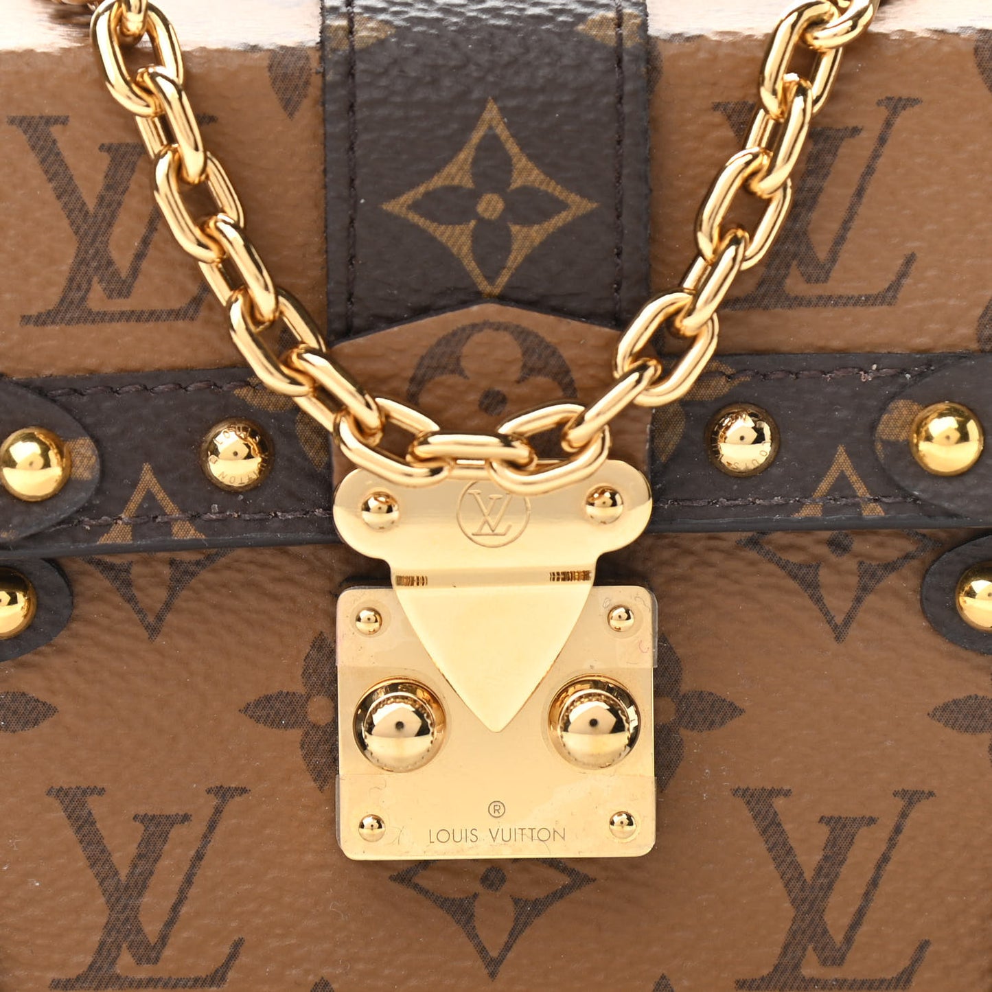 Reverse Monogram Essential Trunk NM