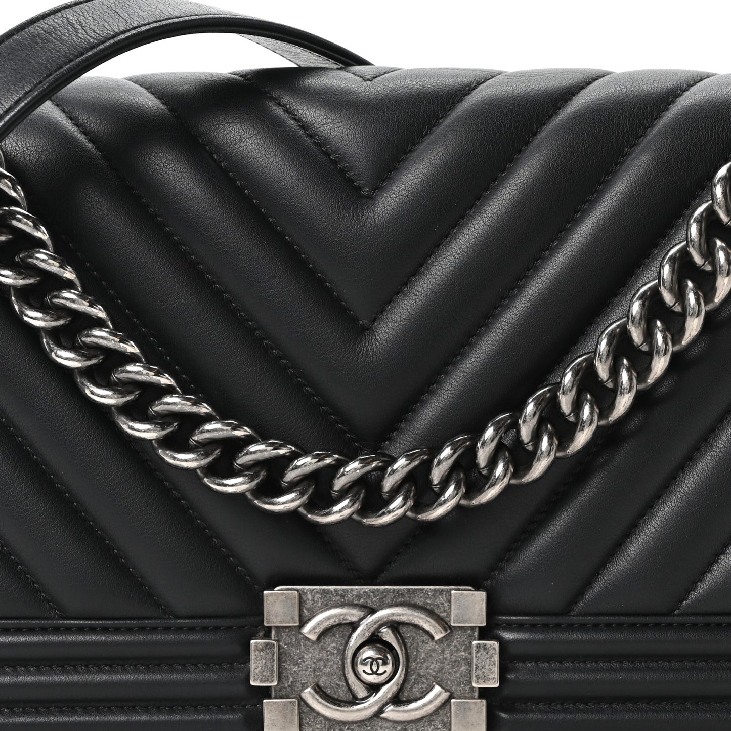 Calfskin Chevron Quilted Medium Boy Flap Black
