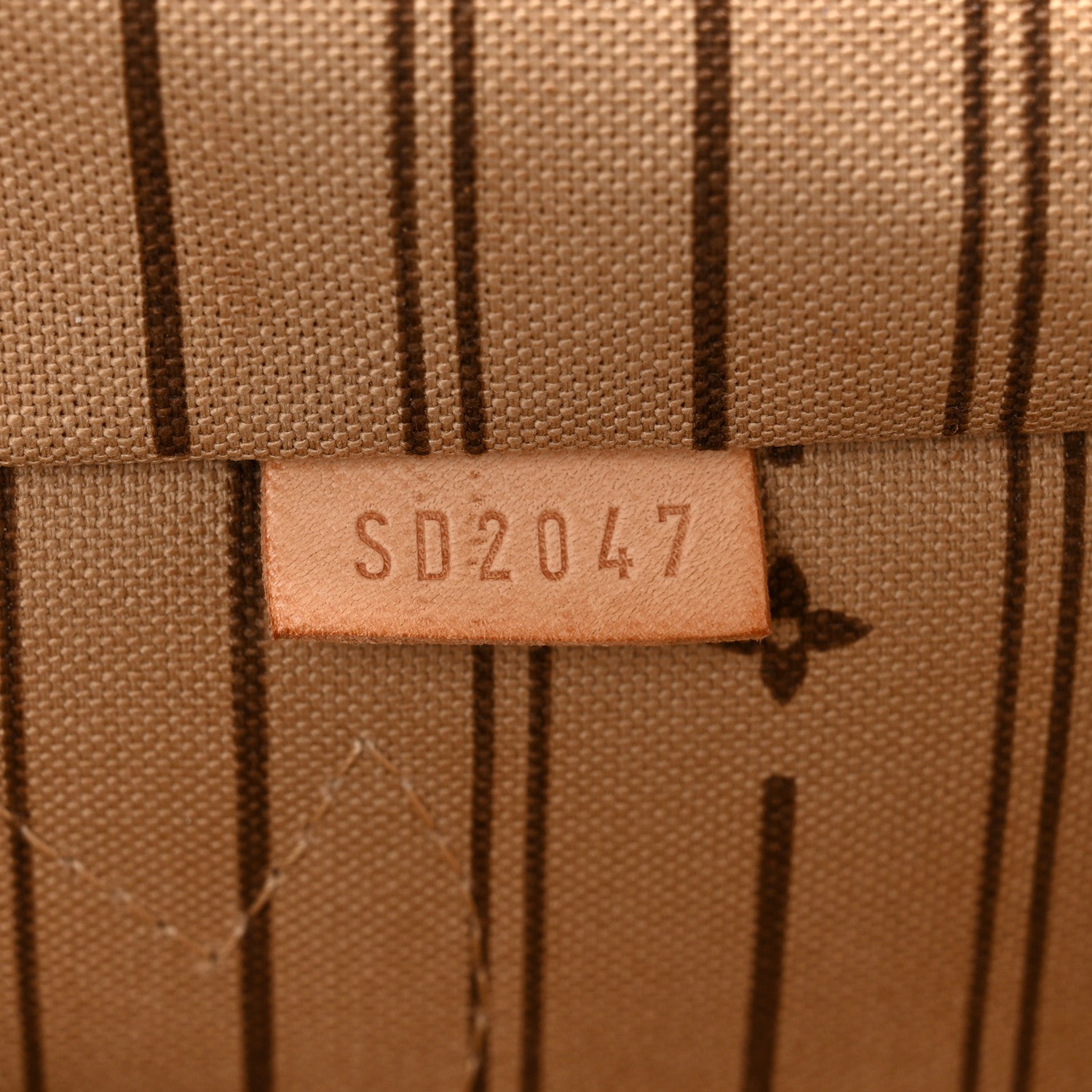 Louis Vuitton Monogram Neverfull MM 7 of 10