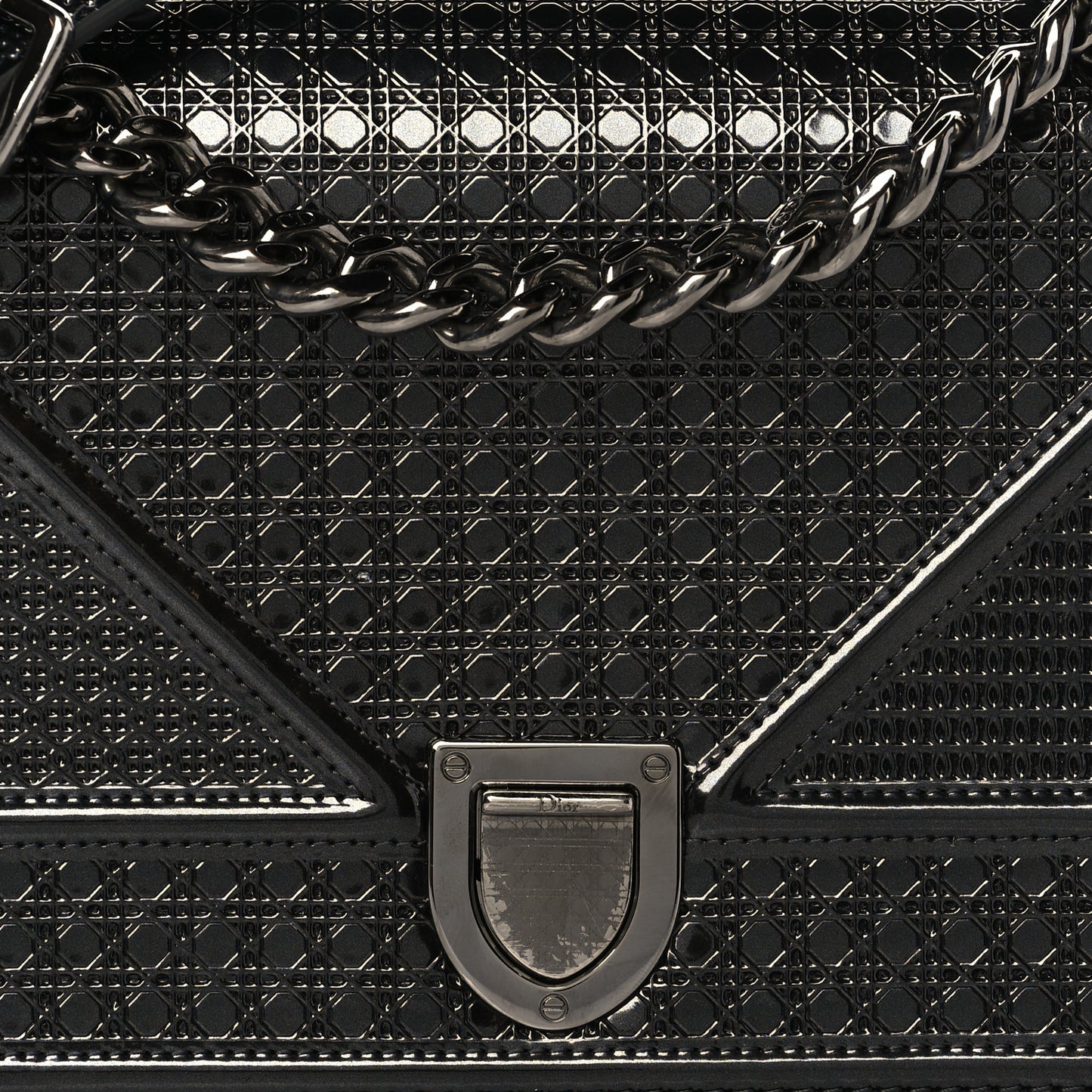 Metallic Patent Micro-Cannage Medium Diorama Flap Bag Graphite