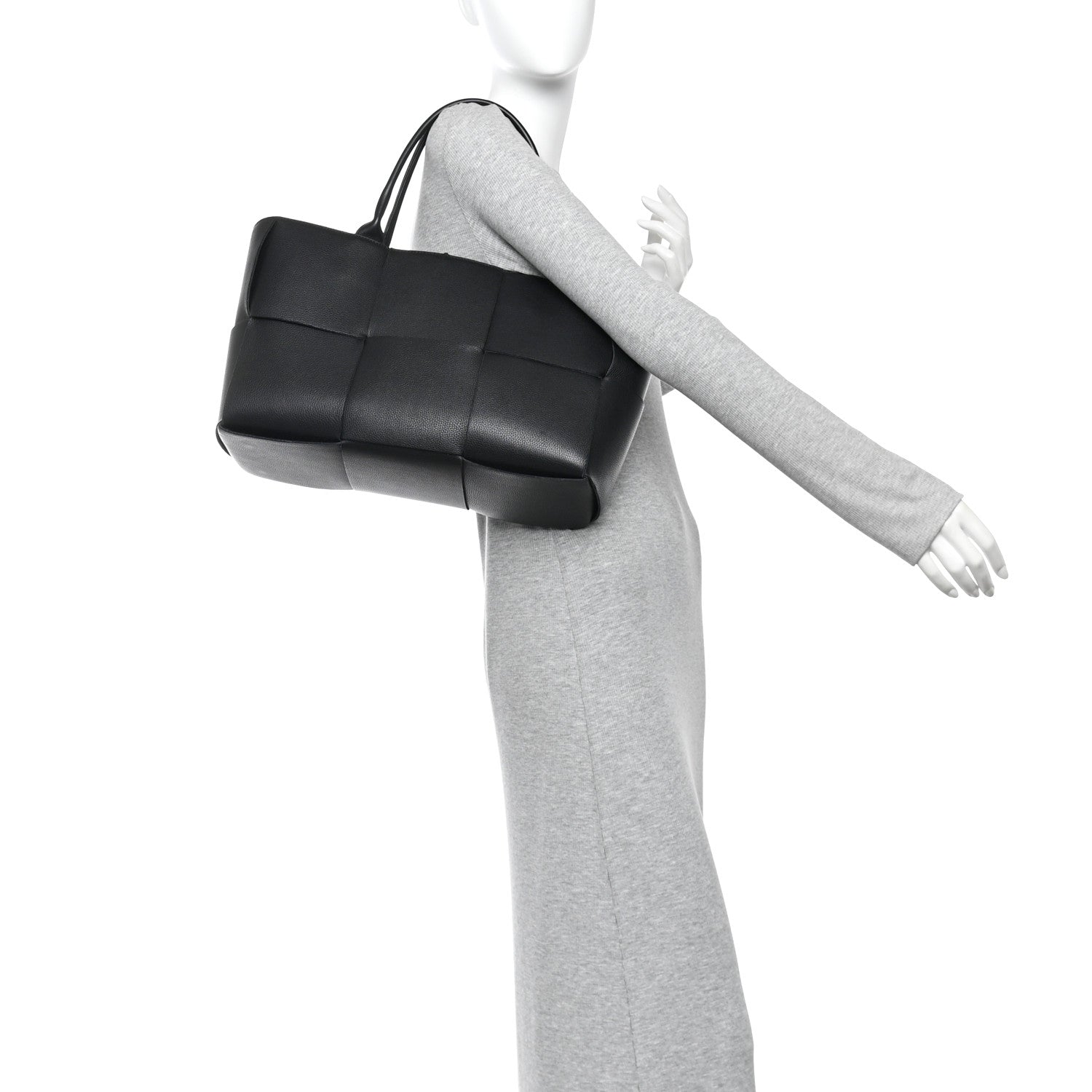 Bottega Veneta Grained Calfskin Maxi Intrecciato Medium Arco Tote Black 2 of 9