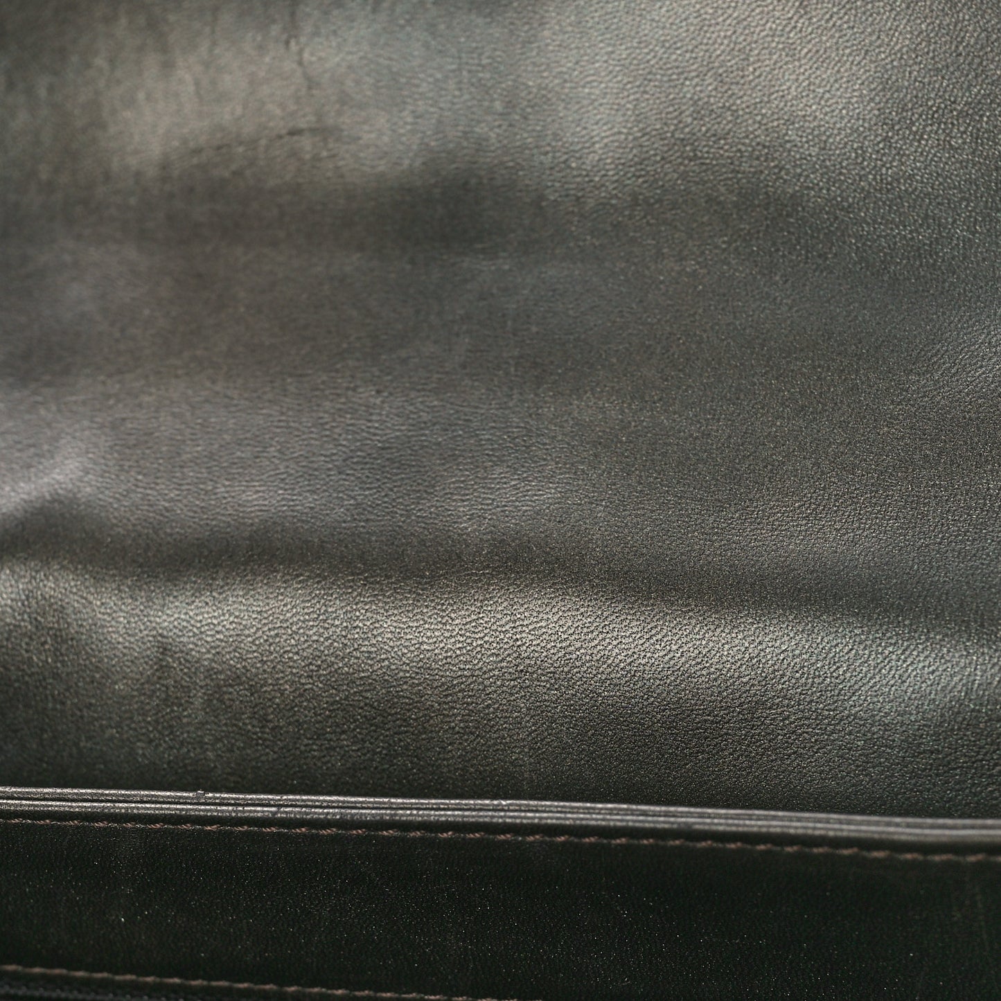 Caviar Quilted Medium Rock In Rome Single Flap Charcoal