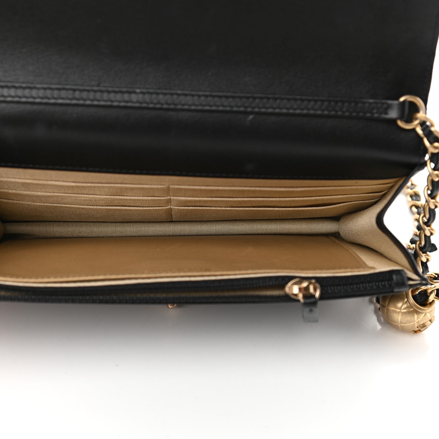 Lambskin Quilted CC Pearl Crush Wallet on Chain WOC Black