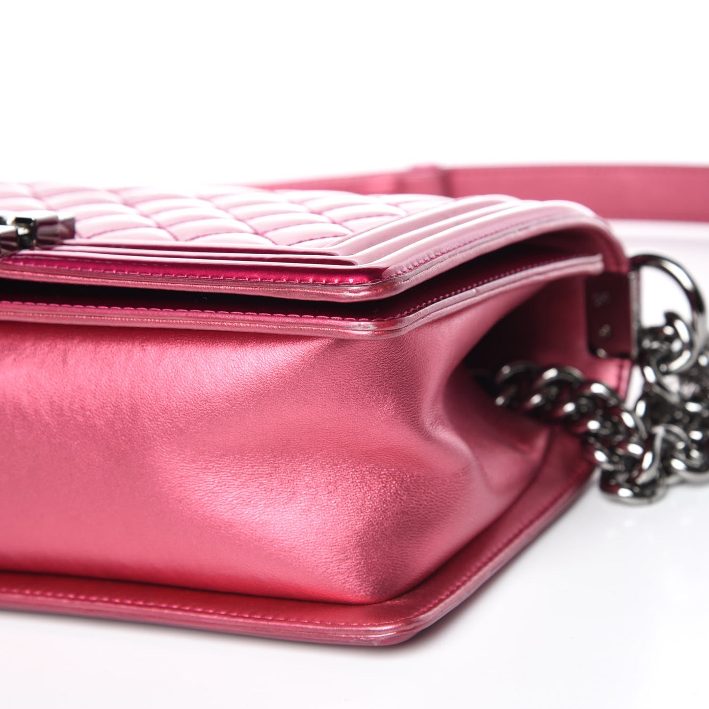 Metallic Patent Calfskin Quilted Medium Boy Flap Pink