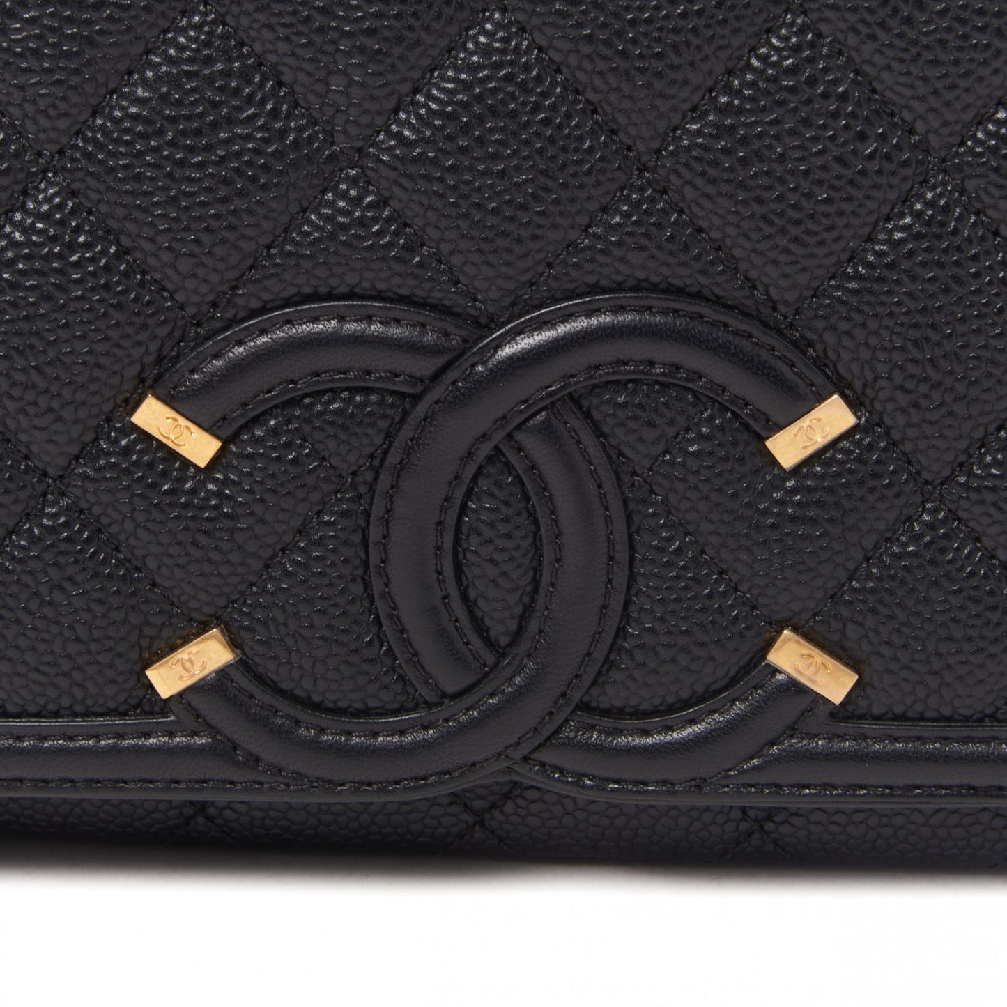 Caviar Quilted Medium CC Filigree Flap Black