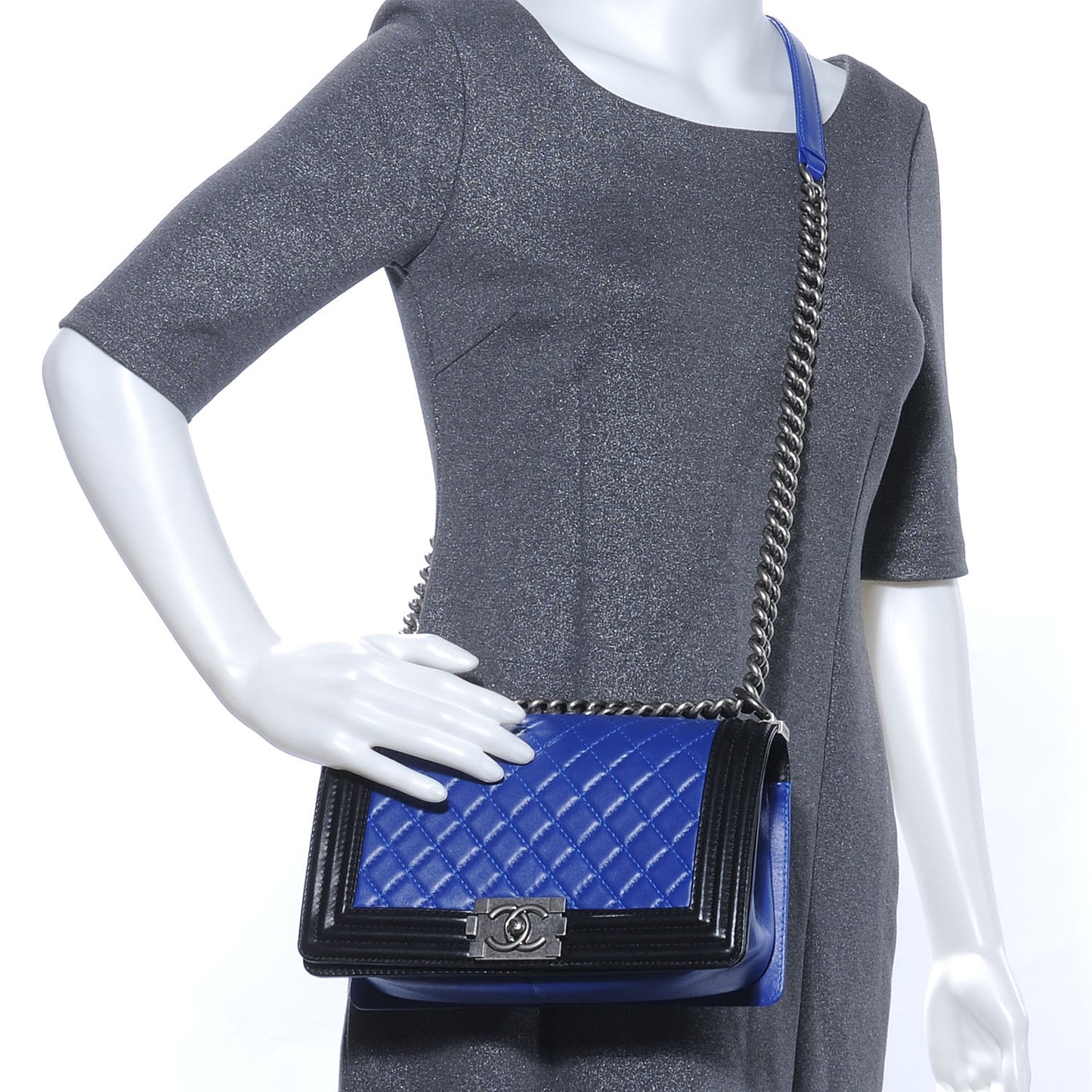 Lambskin Quilted Medium Boy Flap Black Blue Fonce