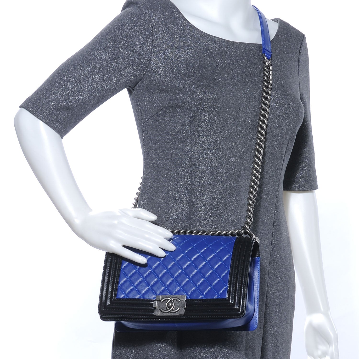 Chanel Lambskin Quilted Medium Boy Flap Black Blue Fonce 2 of 8