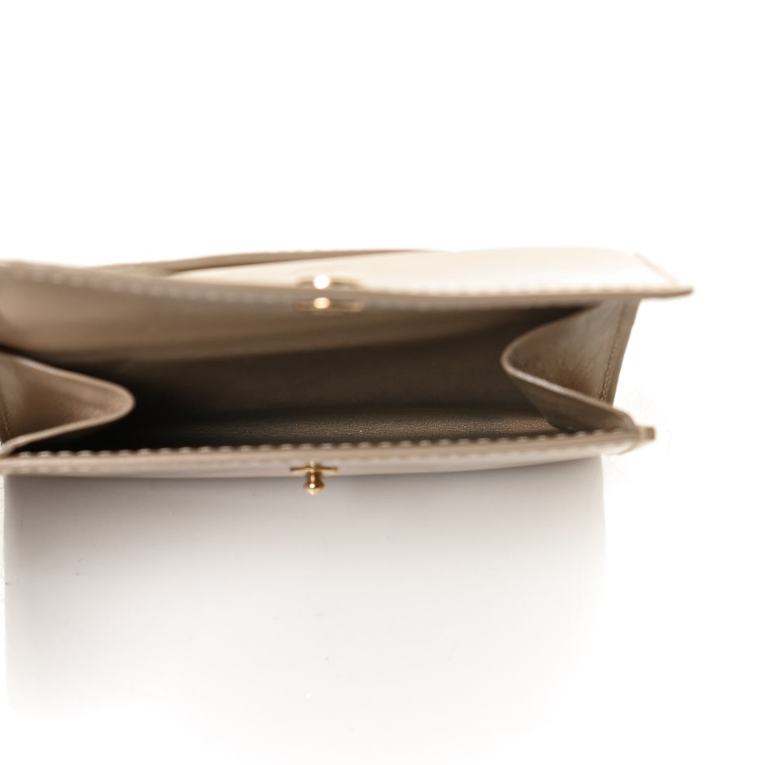 Louis Vuitton Vernis Ludlow Wallet Beige 5 of 10