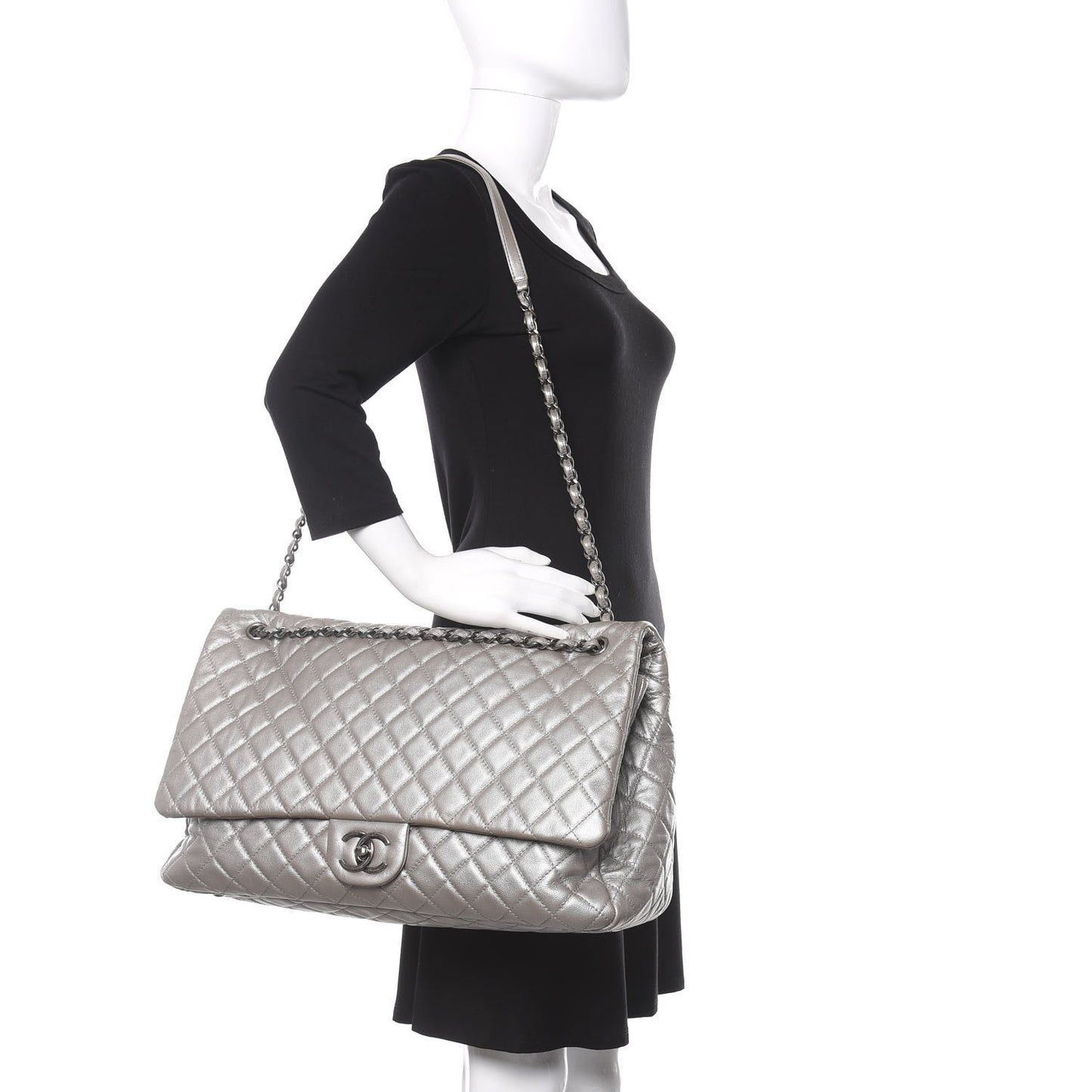 Metallic Caviar Quilted XXL Travel Flap Bag Silver