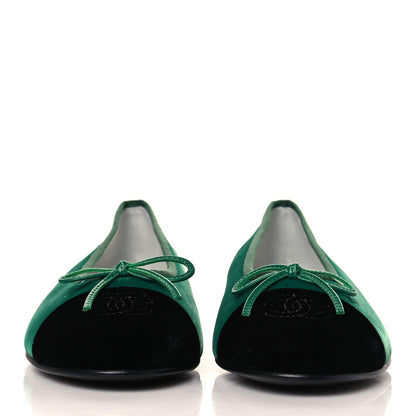 Chanel Velvet Cap Toe Ballerina Flats 38.5 Green Black 1 of 9