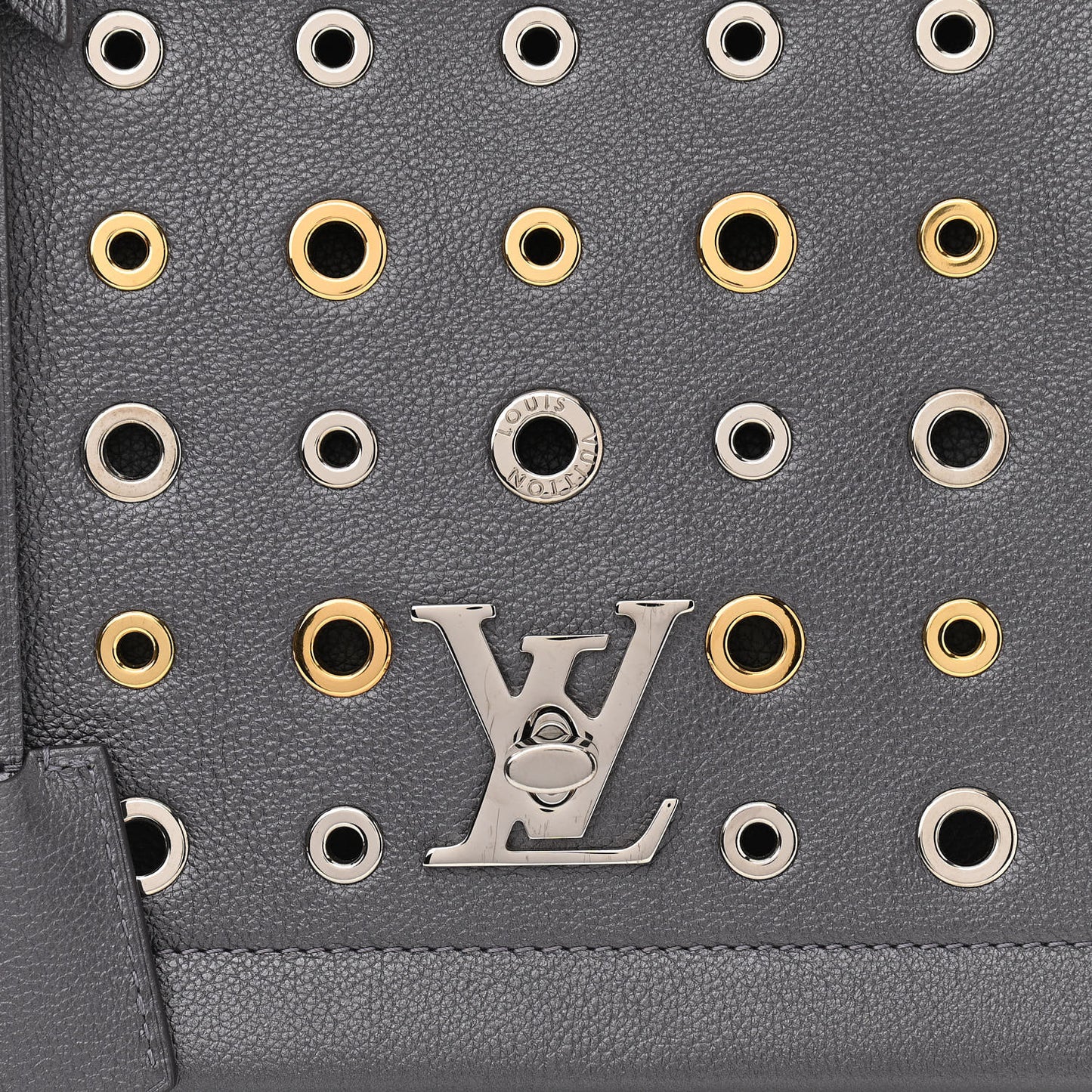 Soft Calfskin Eyelet Lockme II Top Handle Gris Silver