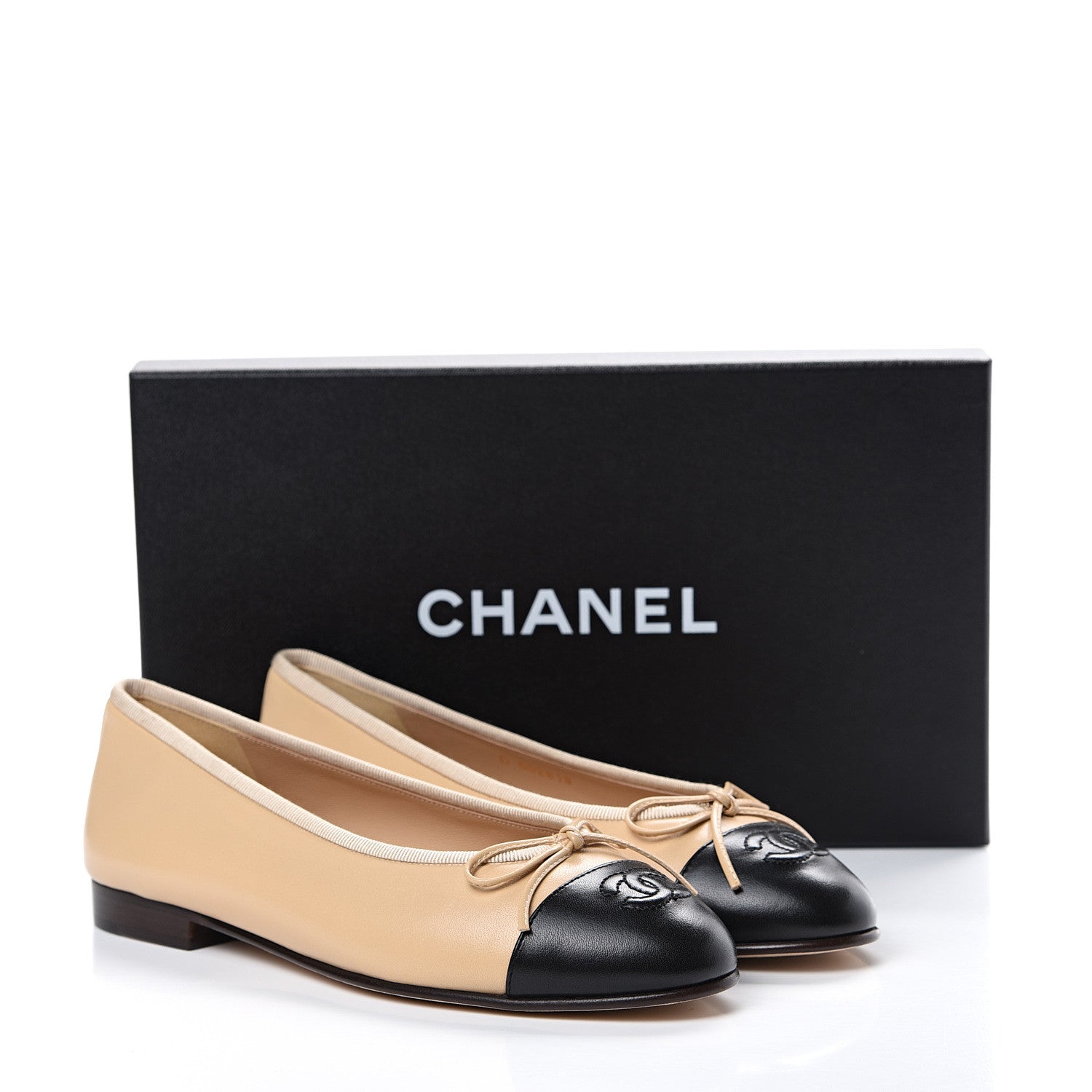 Chanel Lambskin Cap Toe Ballerina Flats 36.5 Beige Black 8 of 8