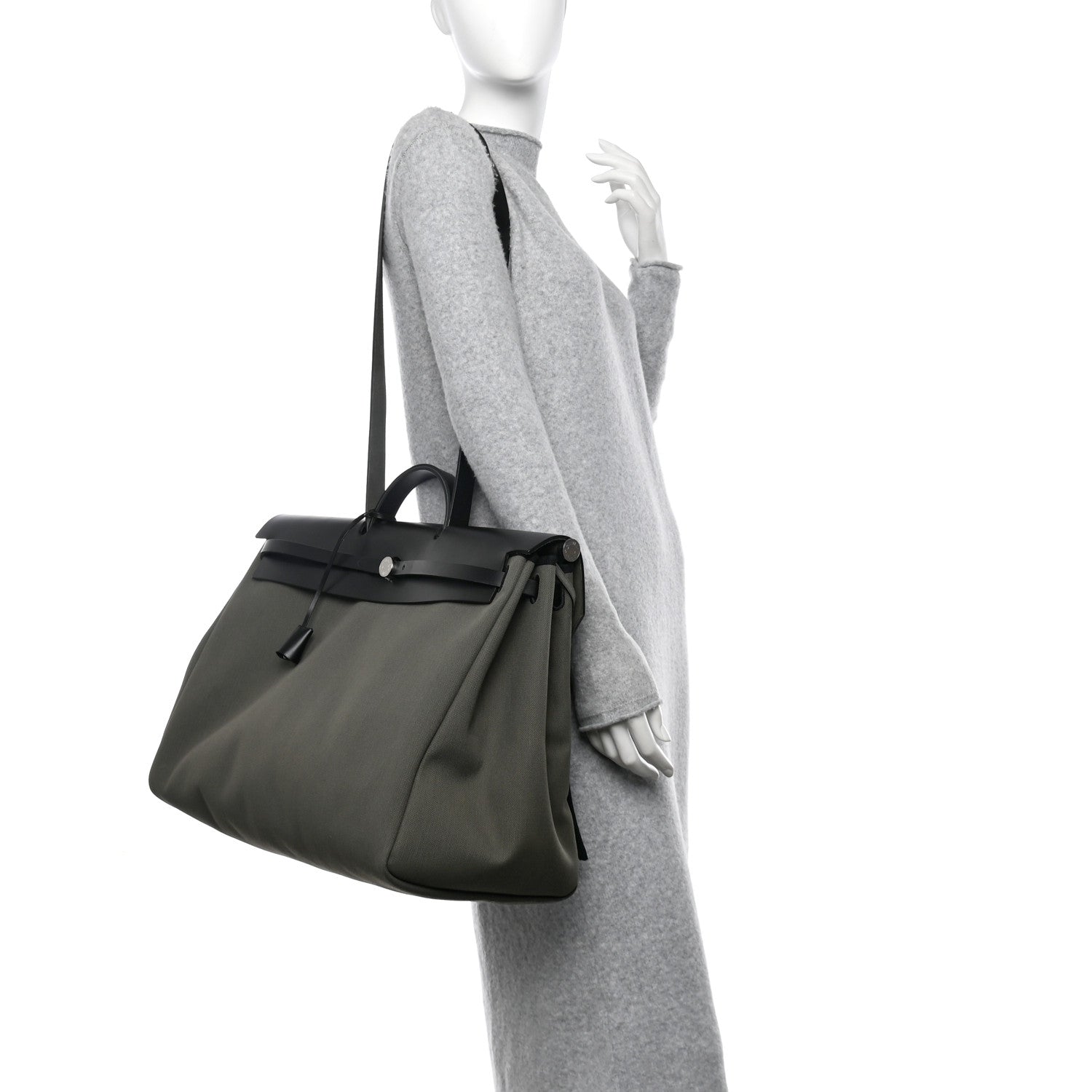 Hermes Toile Militaire Vache Hunter Herbag Cabin Zip Retourne 50 Vert De Gris Black 3 of 11