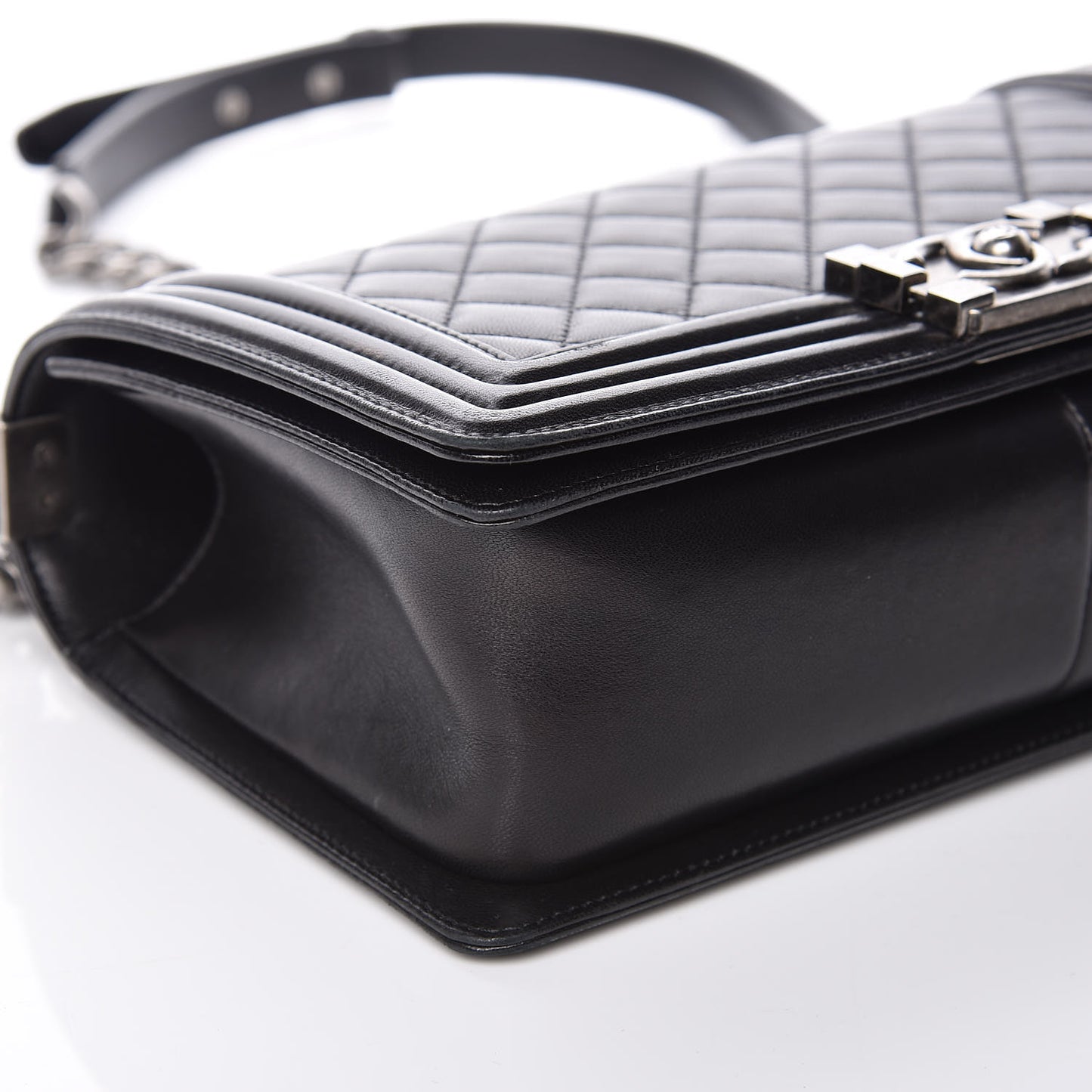 Lambskin Quilted Medium Boy Flap Black