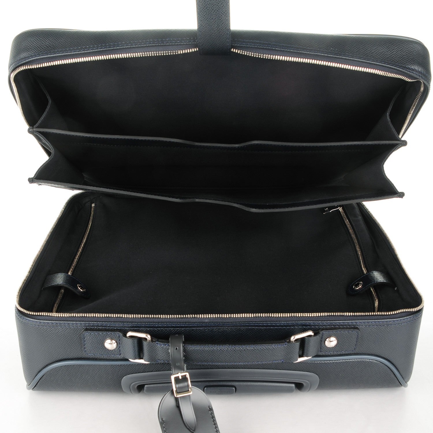 Louis Vuitton Taiga Pilot Case Boreal 5 of 6