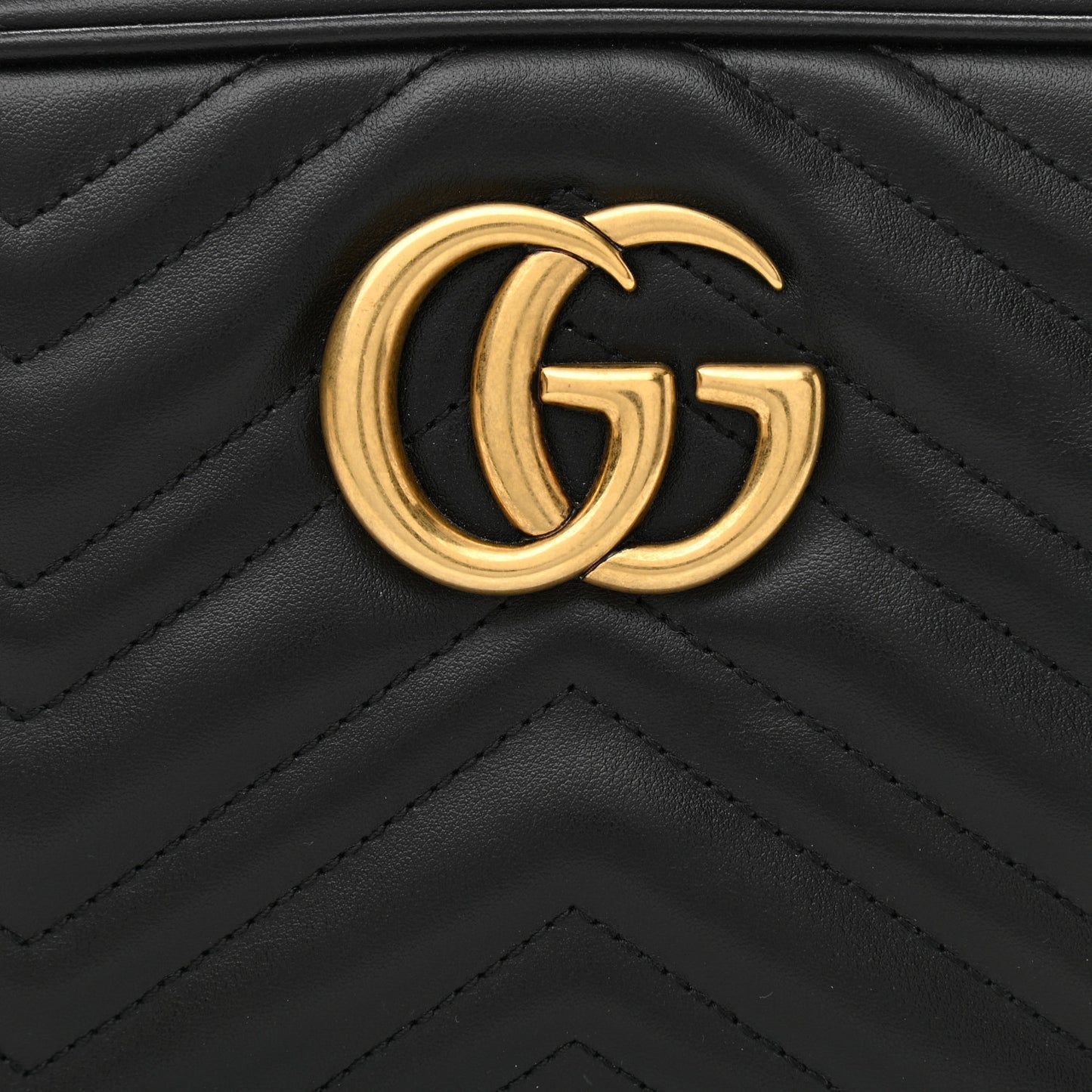 Calfskin Matelasse Small GG Marmont Chain Shoulder Bag Black