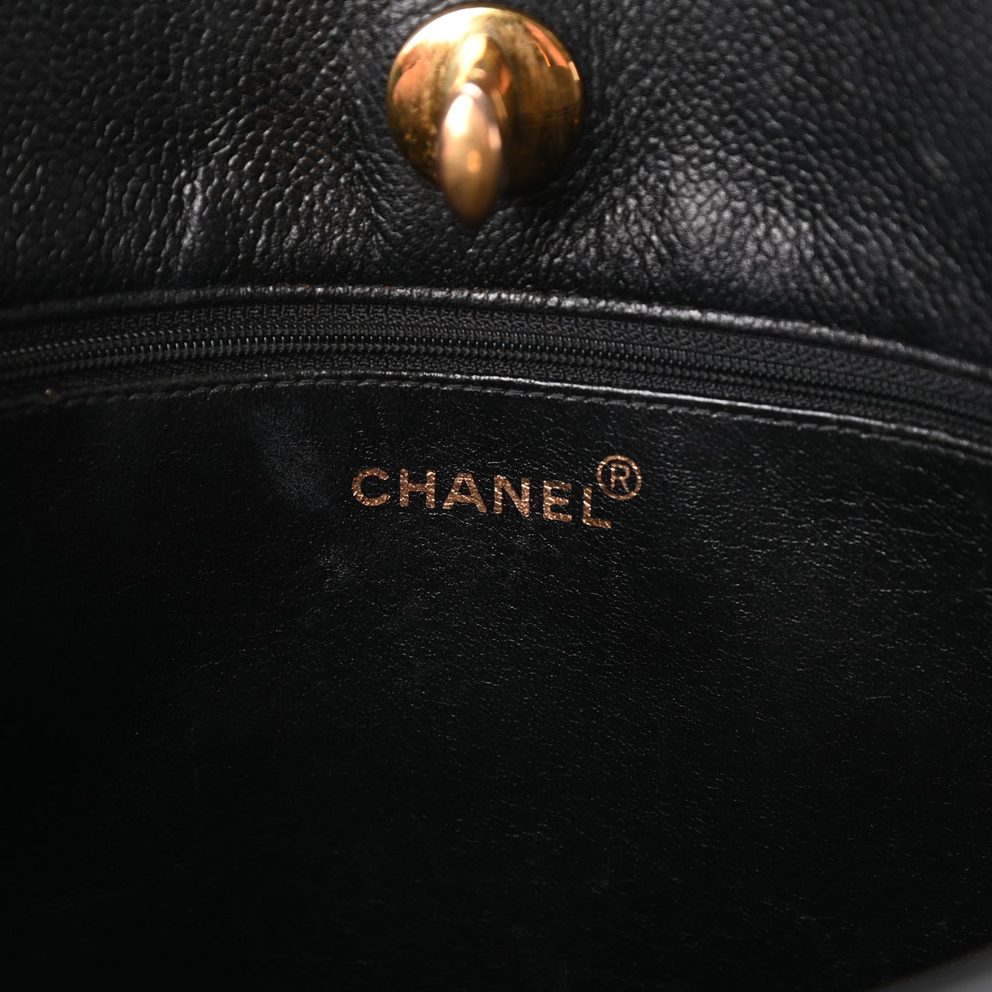 Caviar Quilted CC Shoulder Bag Black