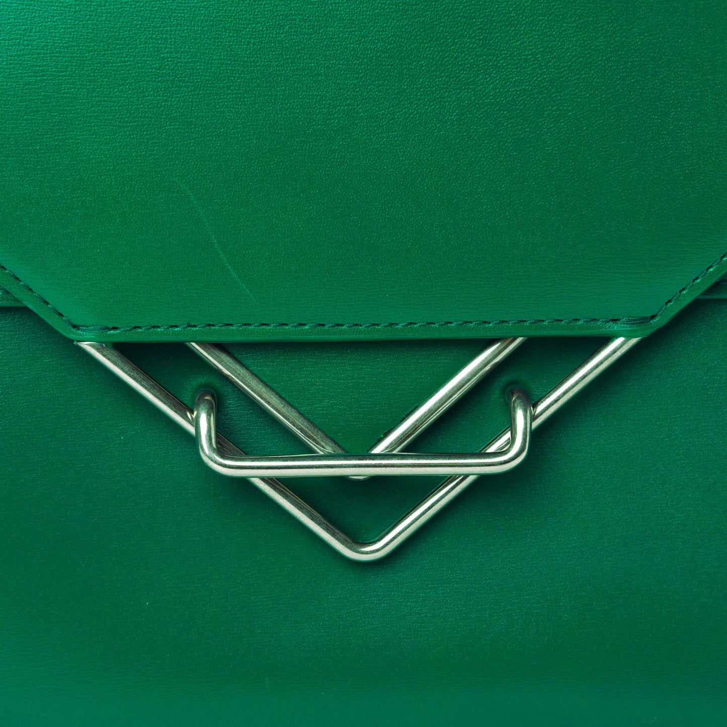 Box Calfskin Nappa Clip Bag Racing Green