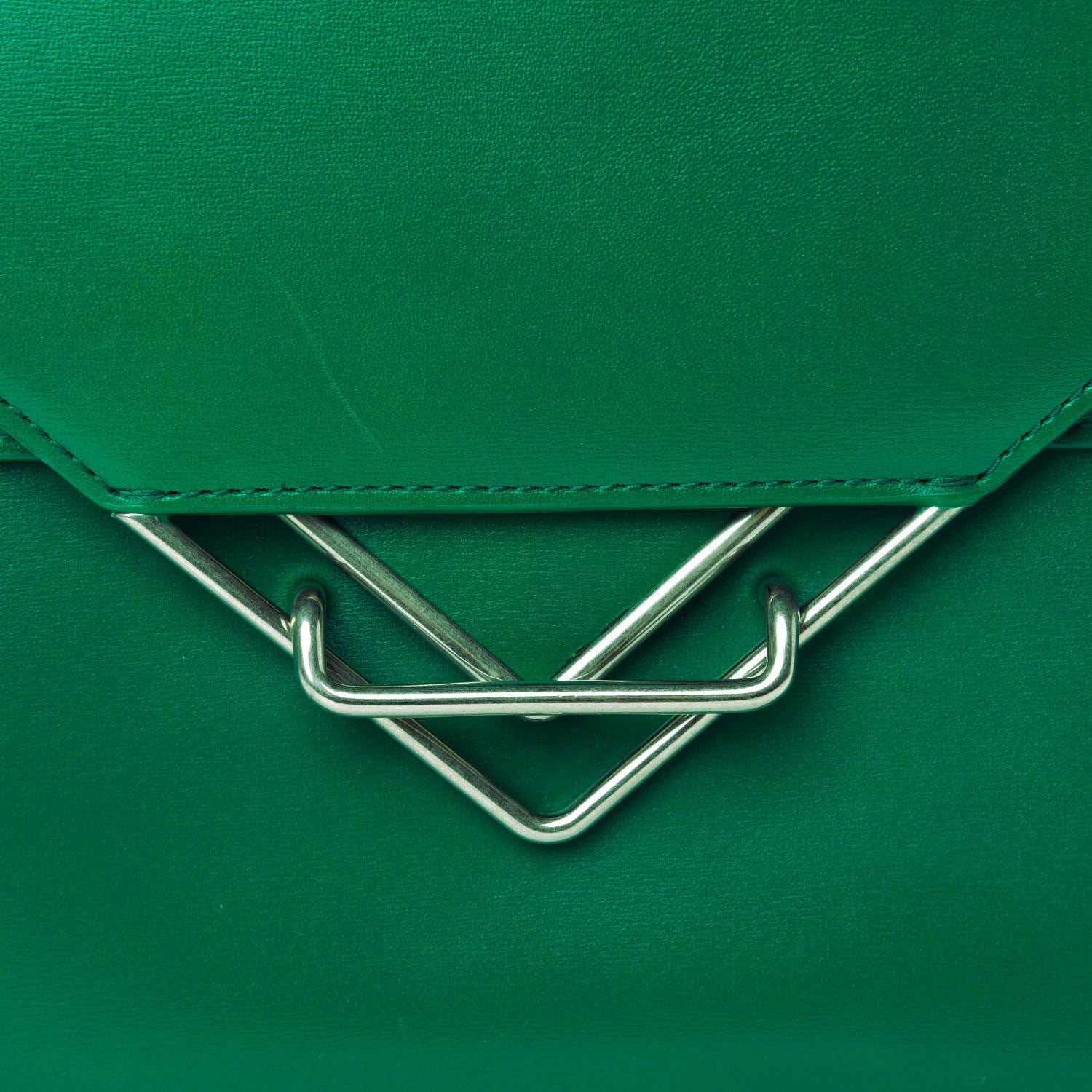 Bottega Veneta Box Calfskin Nappa Clip Bag Racing Green 8 of 12