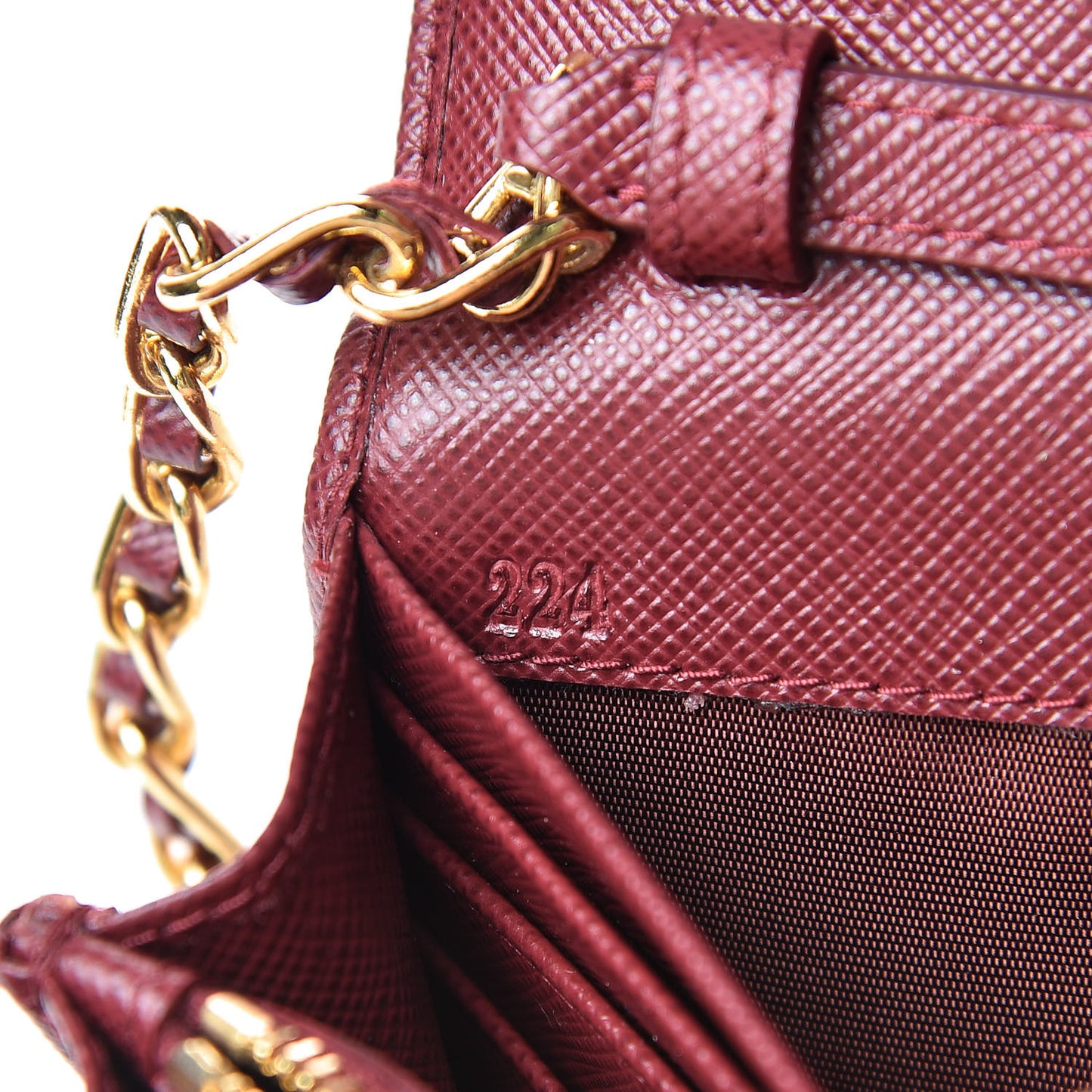 Saffiano Metal Oro Chain Wallet Cherry