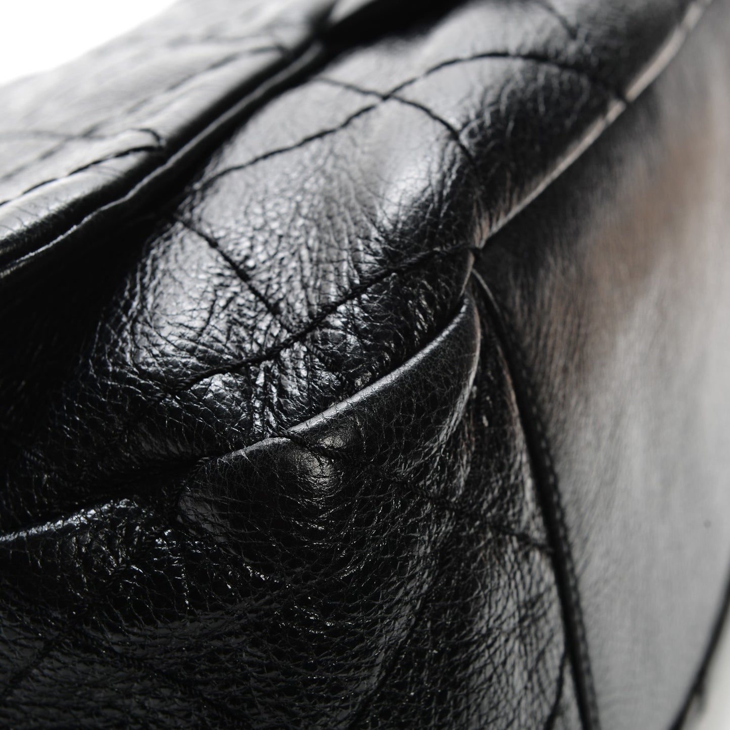 Glazed Calfskin Stitched XL On The Road Flap Black