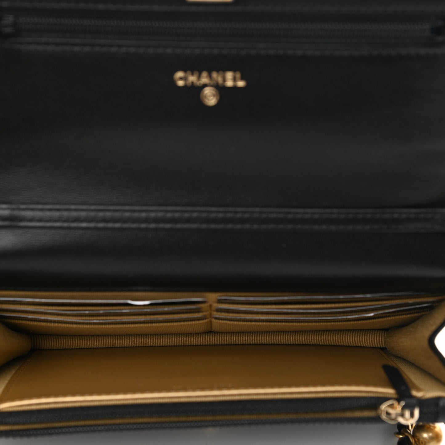Lambskin Quilted CC Pearl Crush Wallet on Chain WOC Black