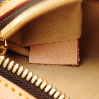 Louis Vuitton Monogram Hudson GM 7 of 9