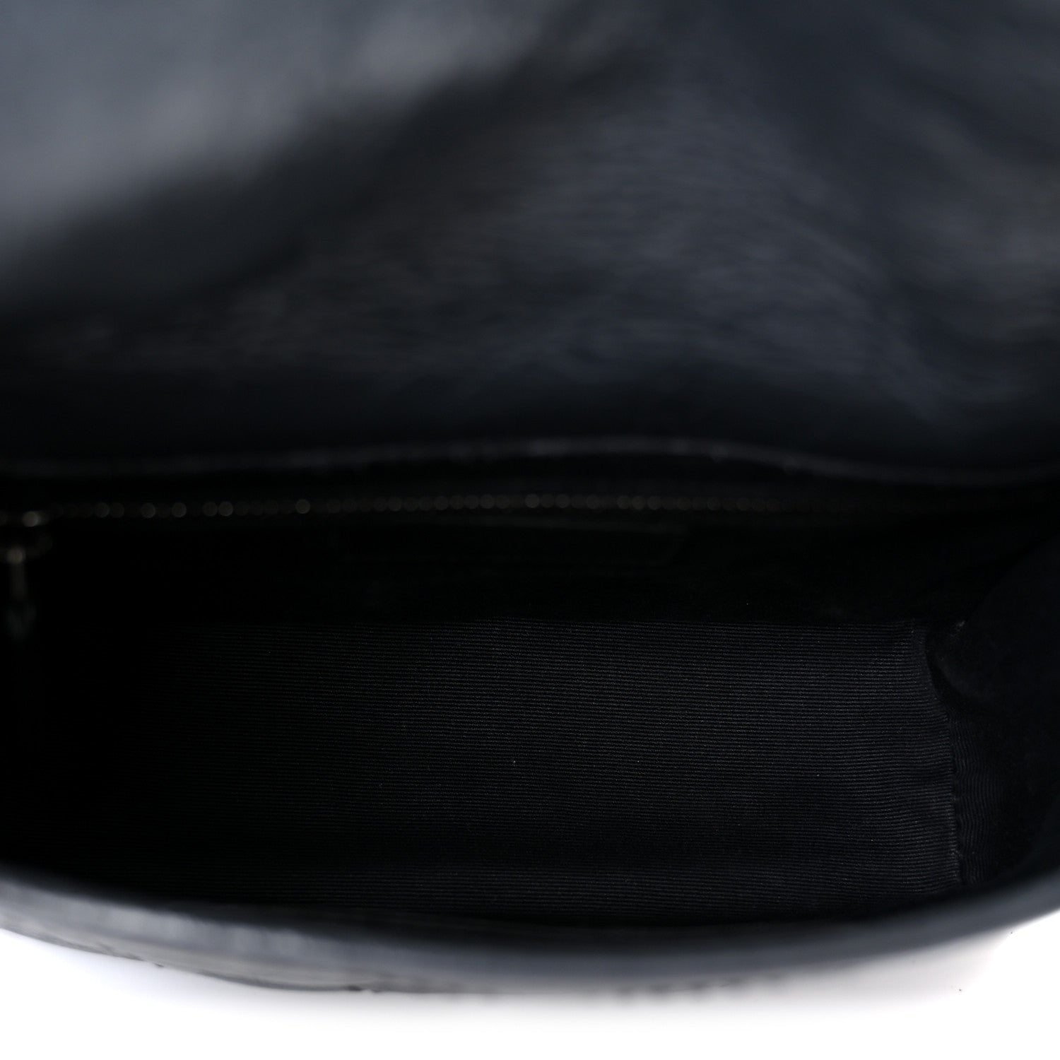 Saint Laurent Crinkled Calfskin Matelasse Monogram Niki Chain Wallet Dark Smog 4 of 9