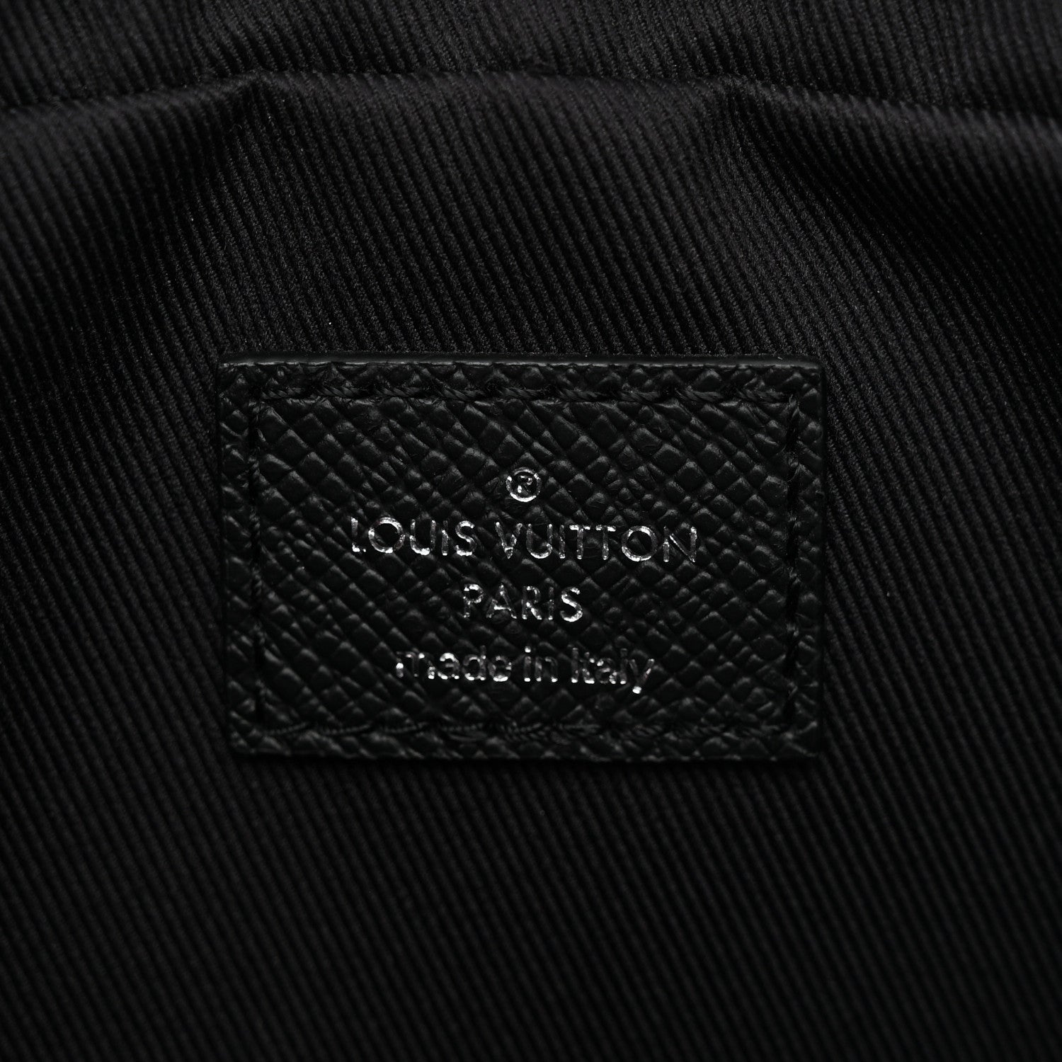 Louis Vuitton Taiga Monogram Outdoor Bumbag Black 6 of 9