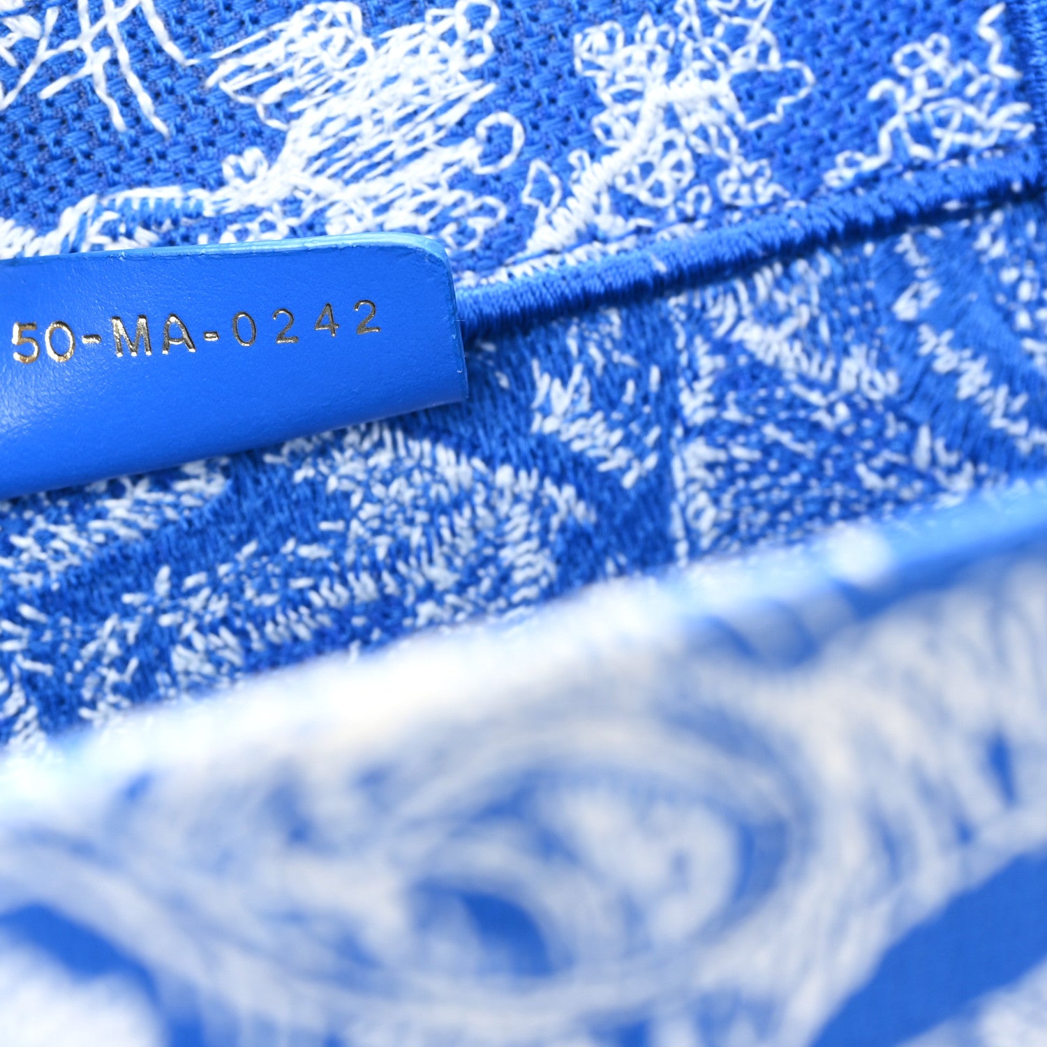 Christian Dior Canvas Embroidered Medium Dioriviera Toile De Jouy Book Tote Fluorescent Blue 7 of 10