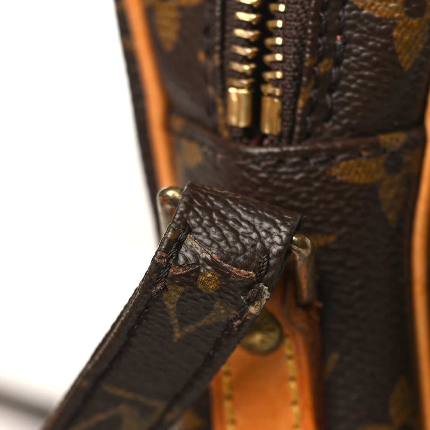 Monogram Amazone
