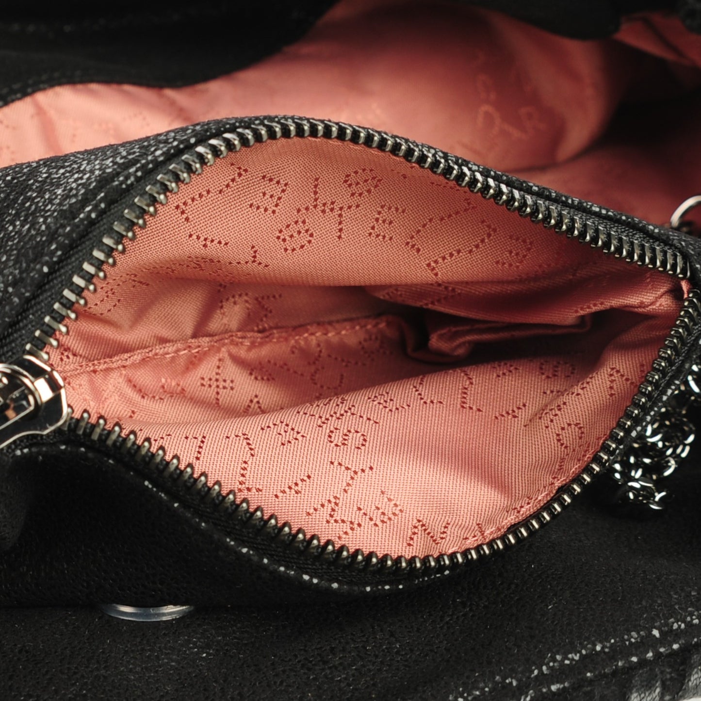 Shaggy Deer Quilted Big Falabella Black