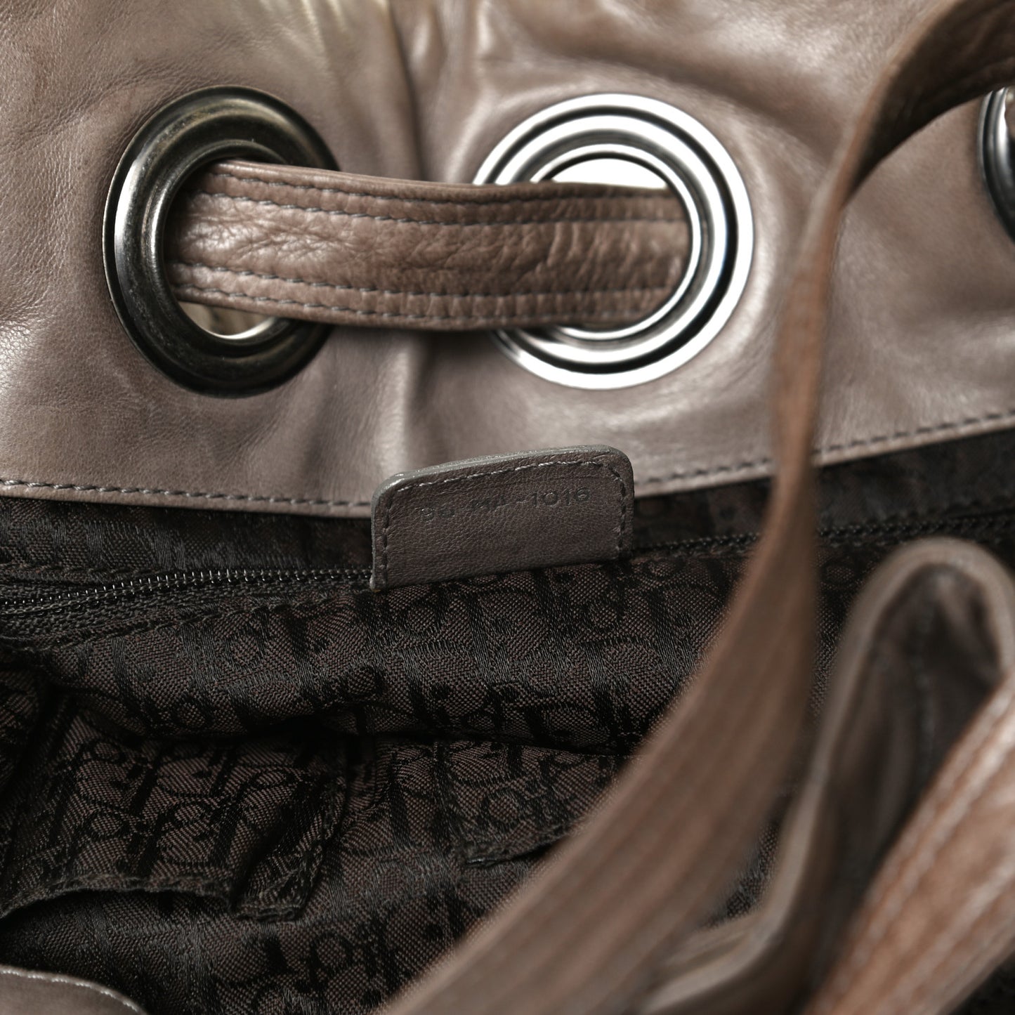 Lambskin Cannage Drawstring Bag Bronze