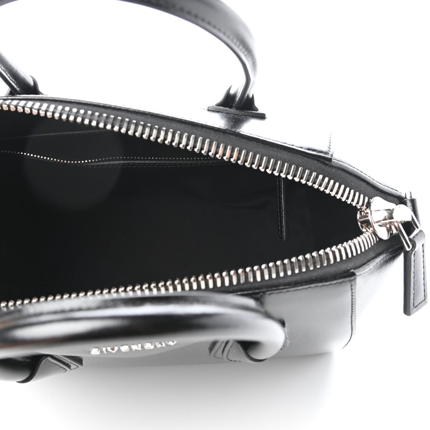 Shiny Lord Calfskin Small Antigona Black