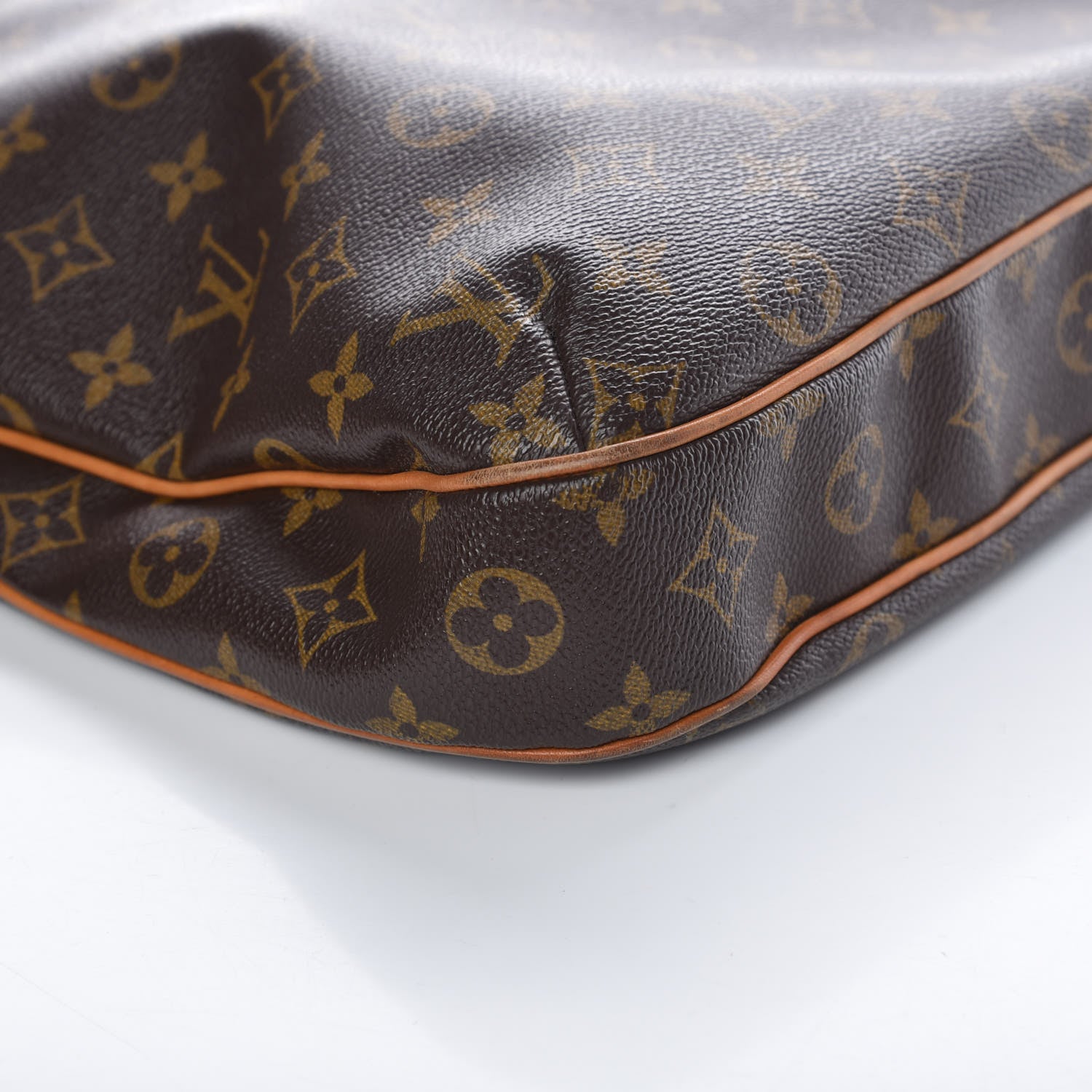 Louis Vuitton Monogram Odeon MM 10 of 13