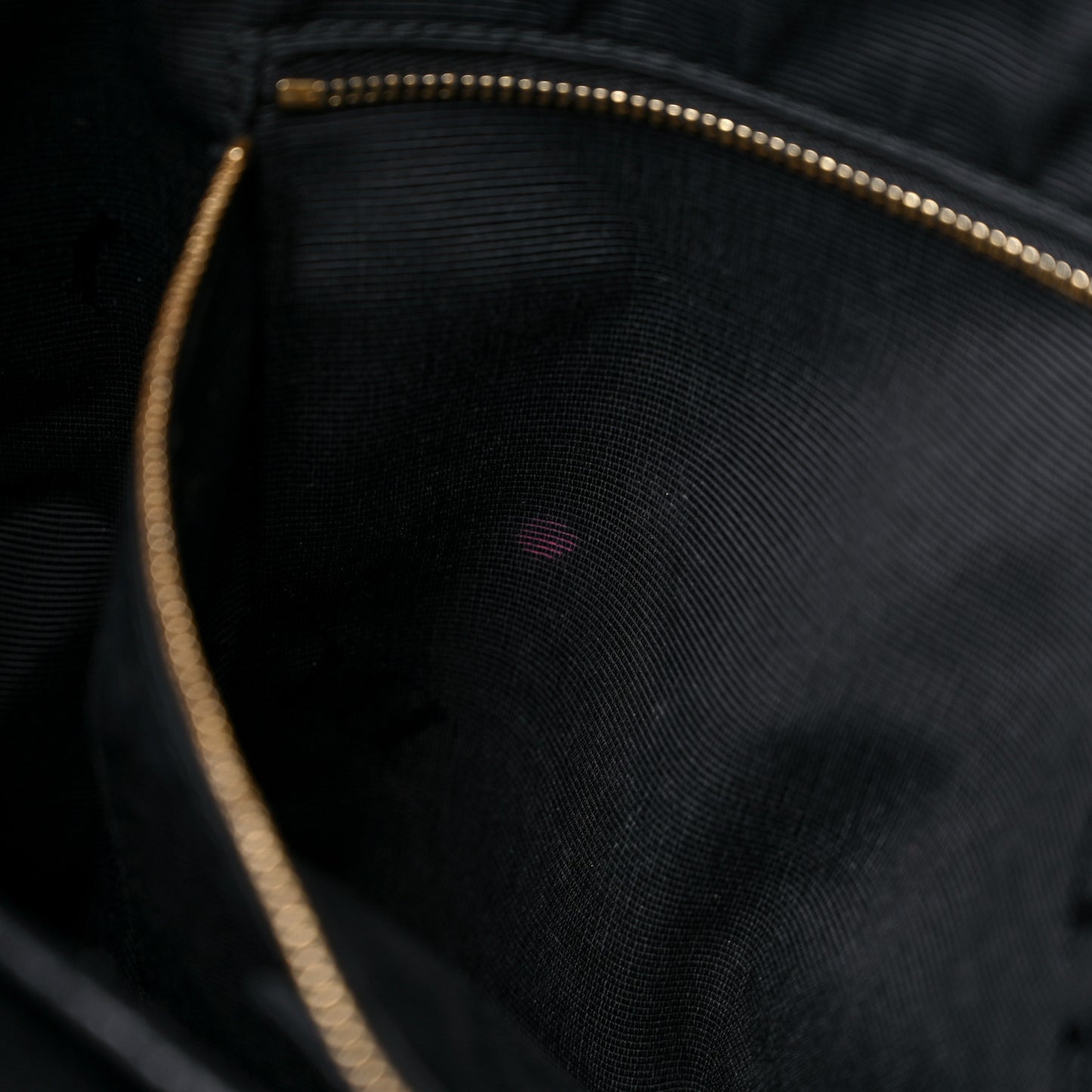 Heritage Grain Check Embossed Medium Dewsbury Tote Black