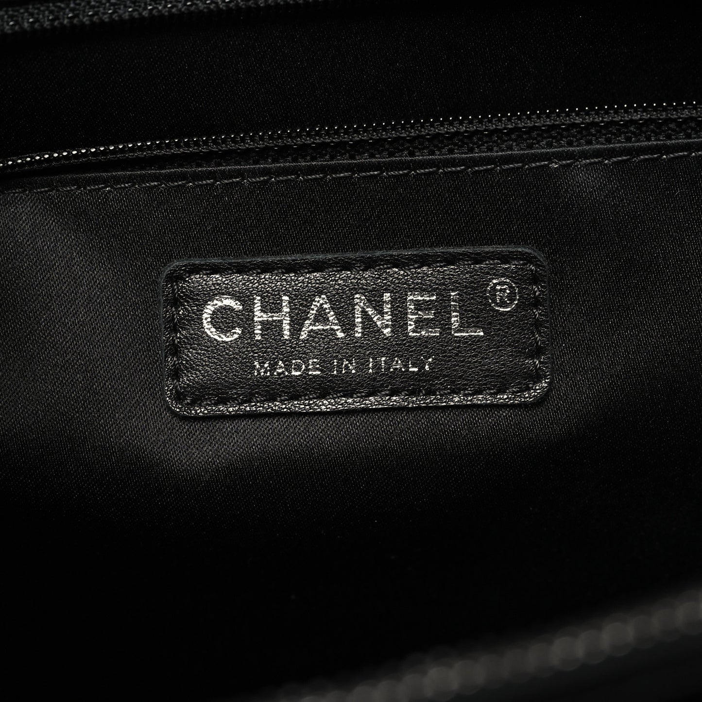 Caviar Quilted XL Grand Shopping Tote GST Black