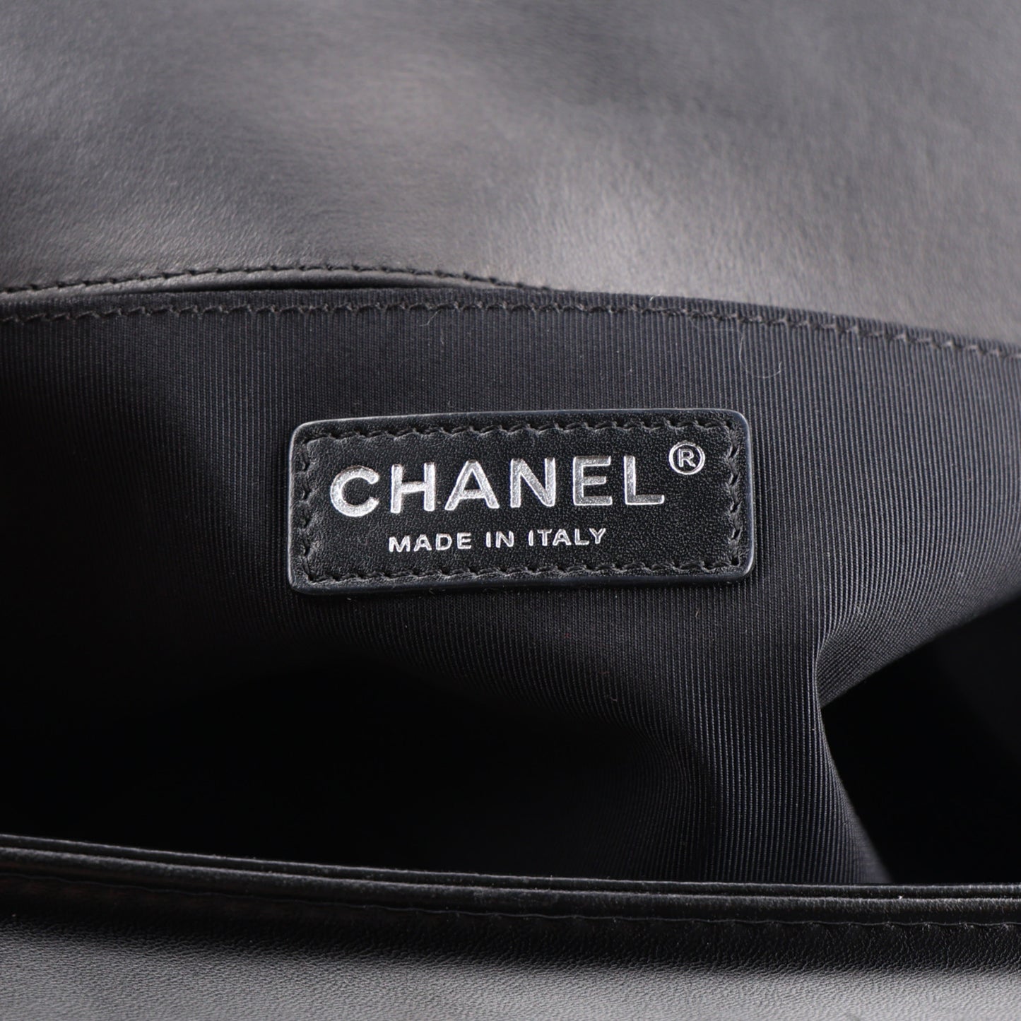 Lambskin Perforated Medium Boy Flap Black