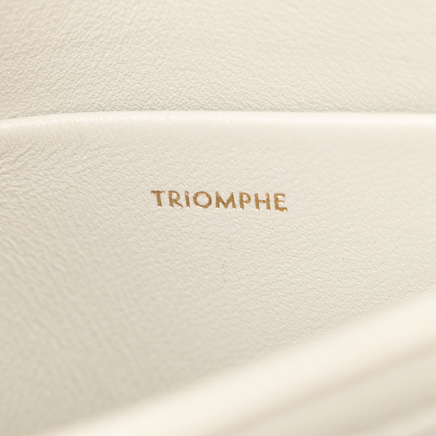 Shiny Calfskin Teen Triomphe Chalk