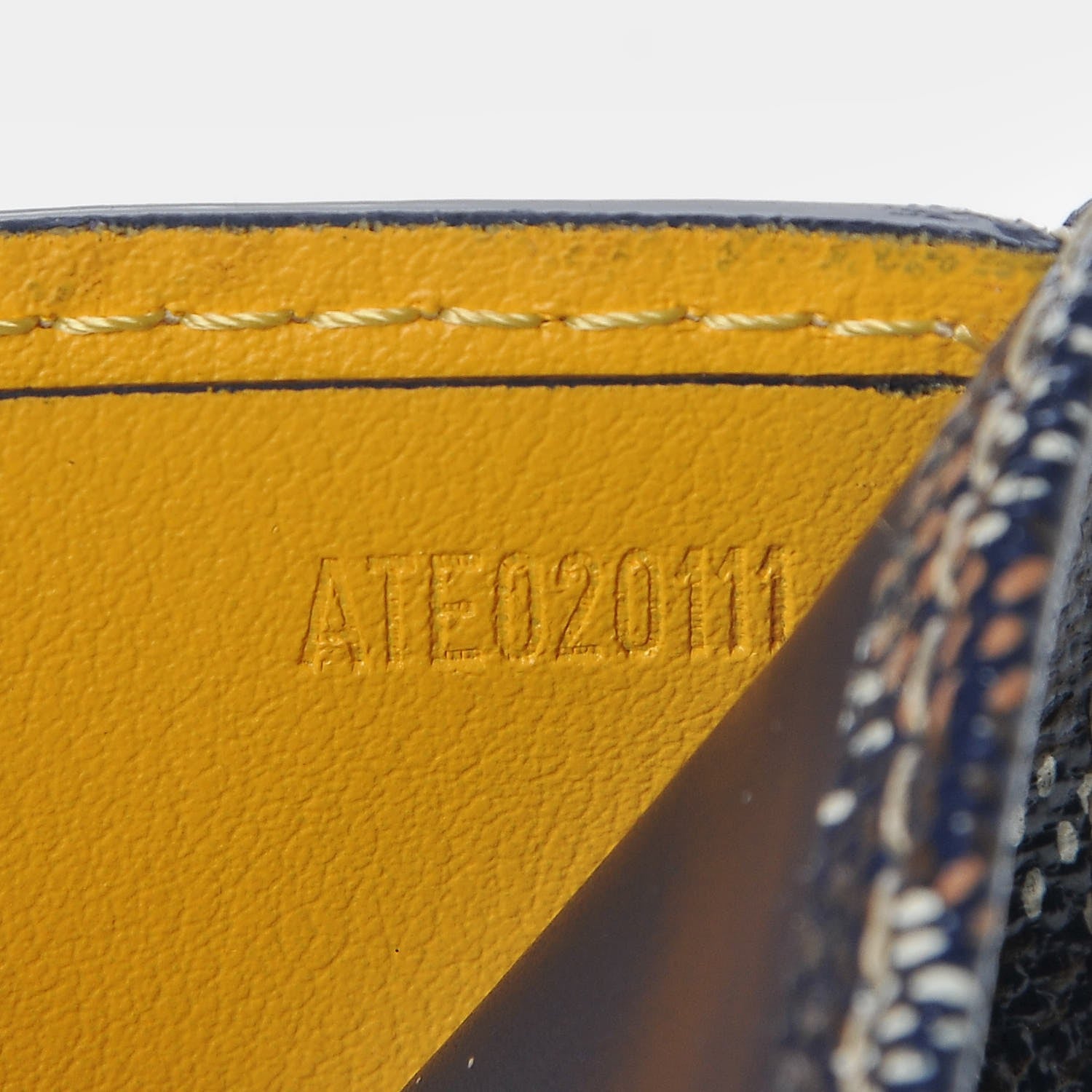 Goyard Goyardine Bifold Victoire PM Wallet Navy 7 of 8