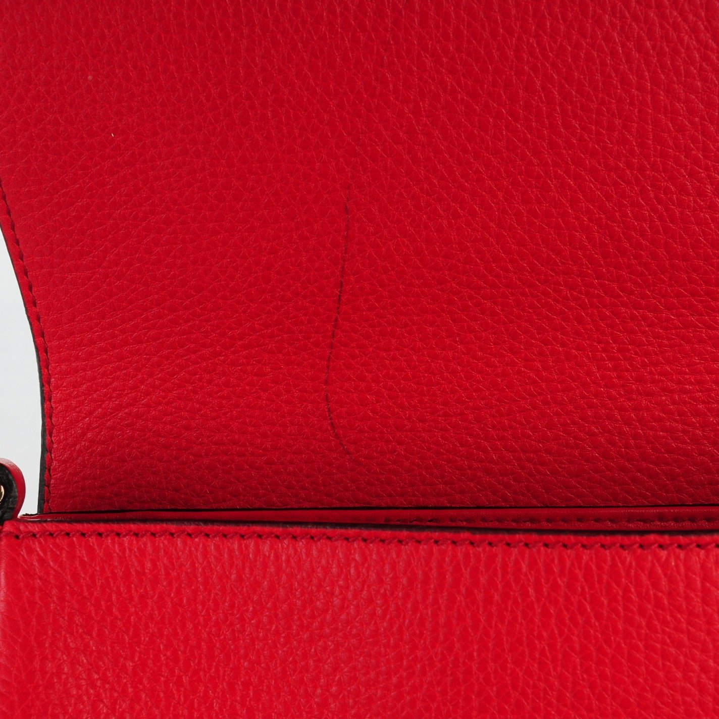 Gucci Pebbled Calfskin Medium Soho Flap Crossbody Tabasco Red 8 of 8