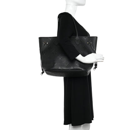 Louis Vuitton Empreinte Monogram Giant Neverfull MM Black 2 of 11