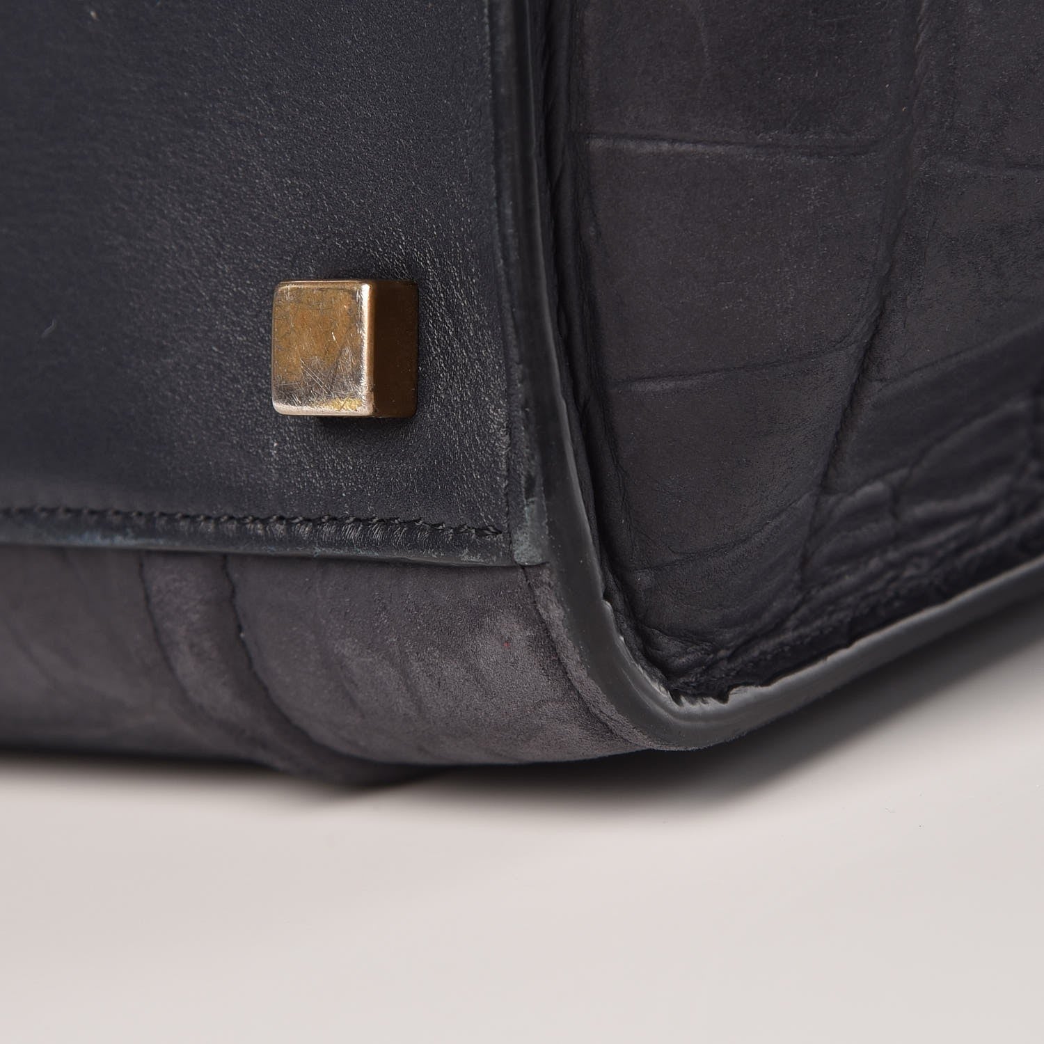 Celine Crocodile Embossed Nubuck Medium Phantom Luggage Navy 16 of 24