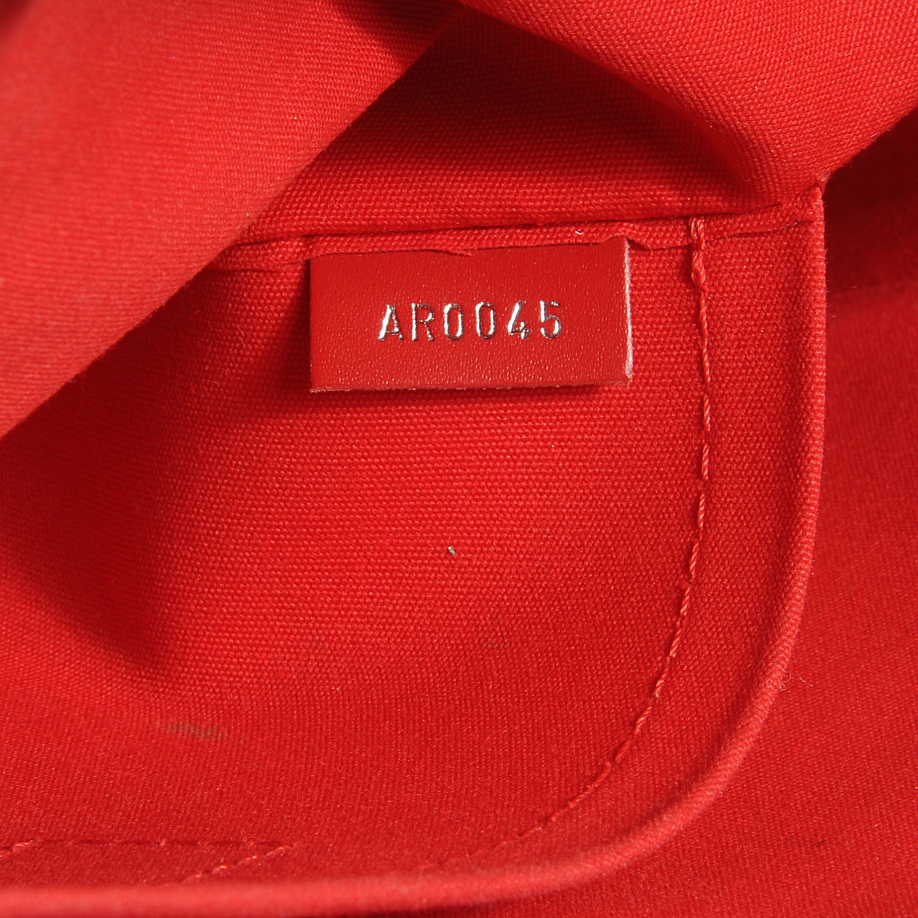 Louis Vuitton Epi Segur MM Red 7 of 7