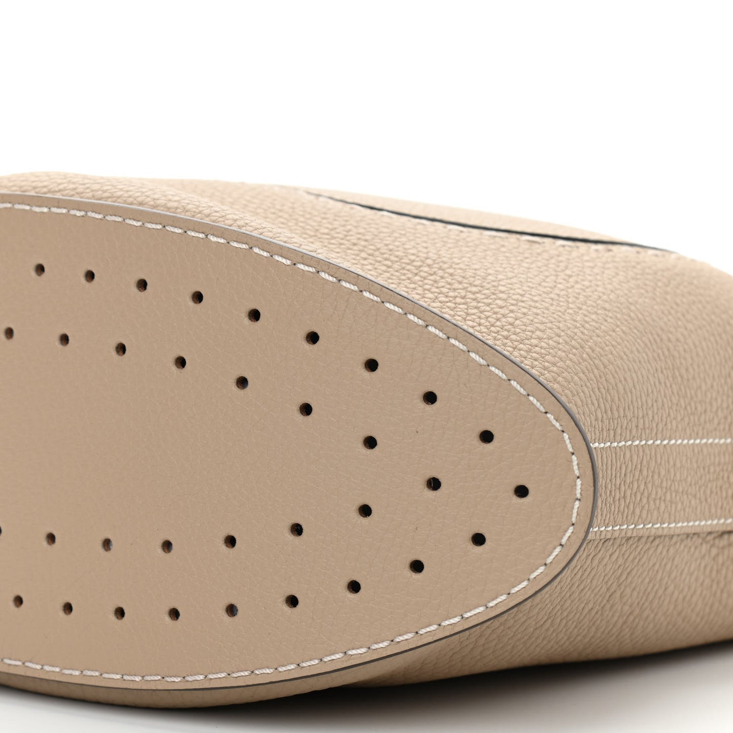 Taurillon Pin Daily Surpique Bucket Sand
