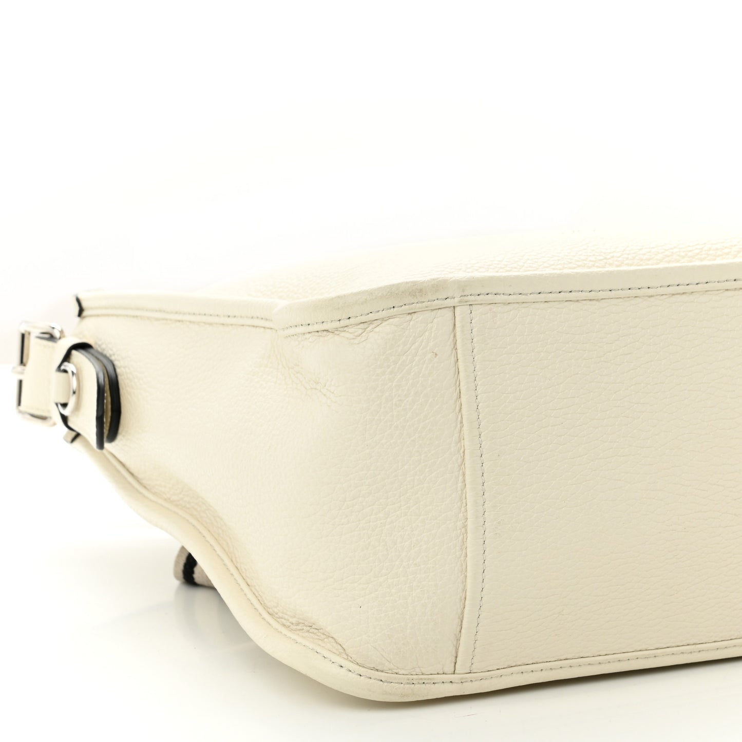 Vitello Daino Soft Hobo Messenger Bag White