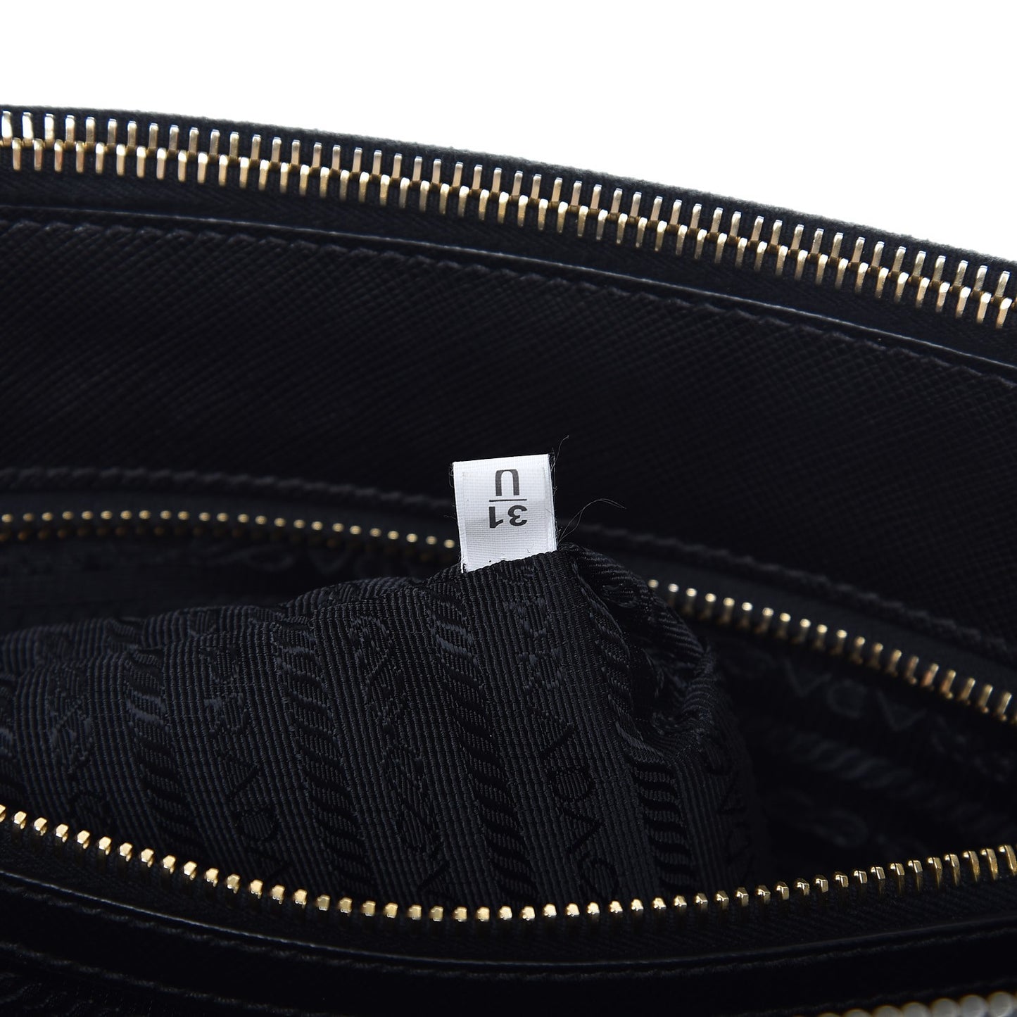 Saffiano Medium Galleria Double Zip Tote Black