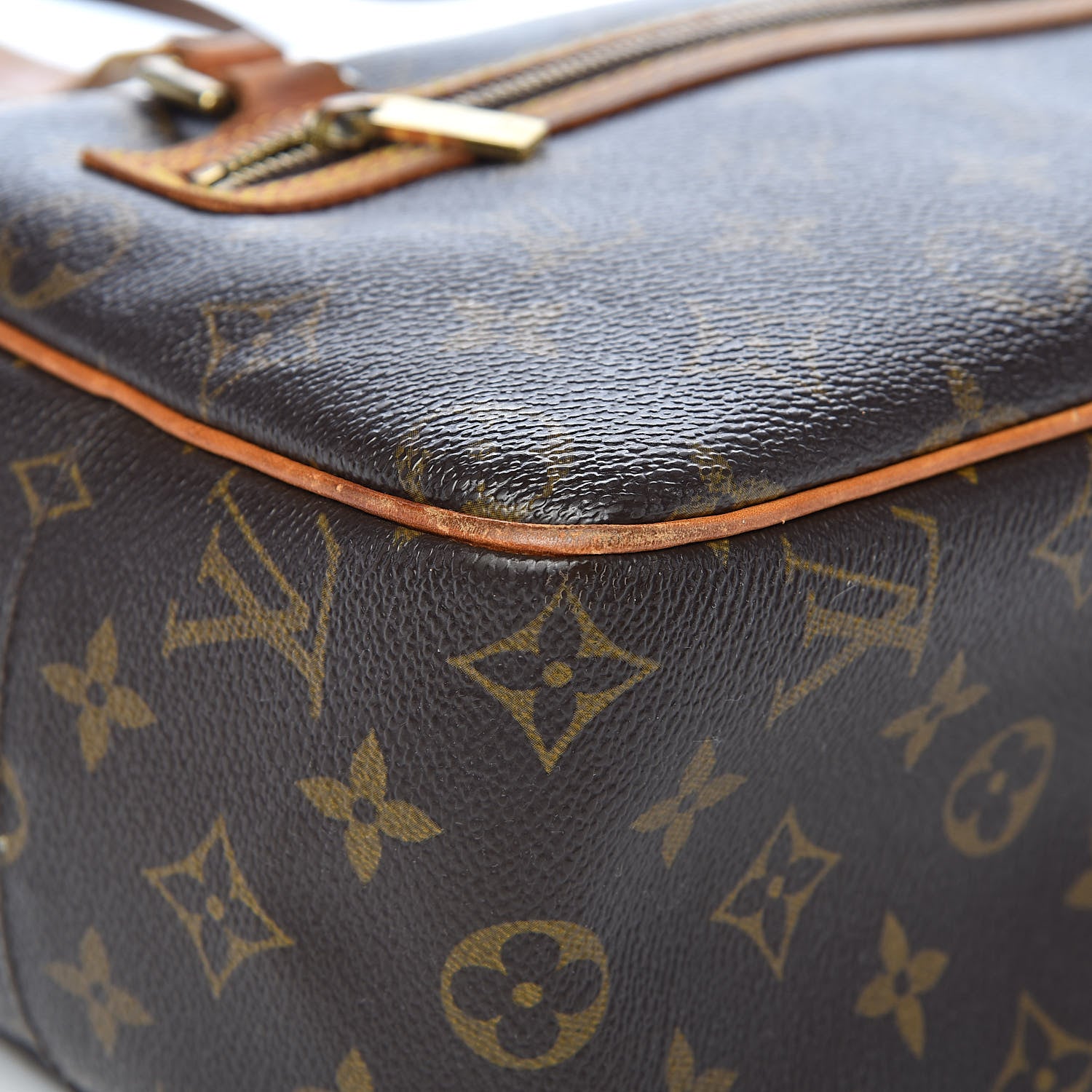 Louis Vuitton Monogram Cite MM 12 of 29