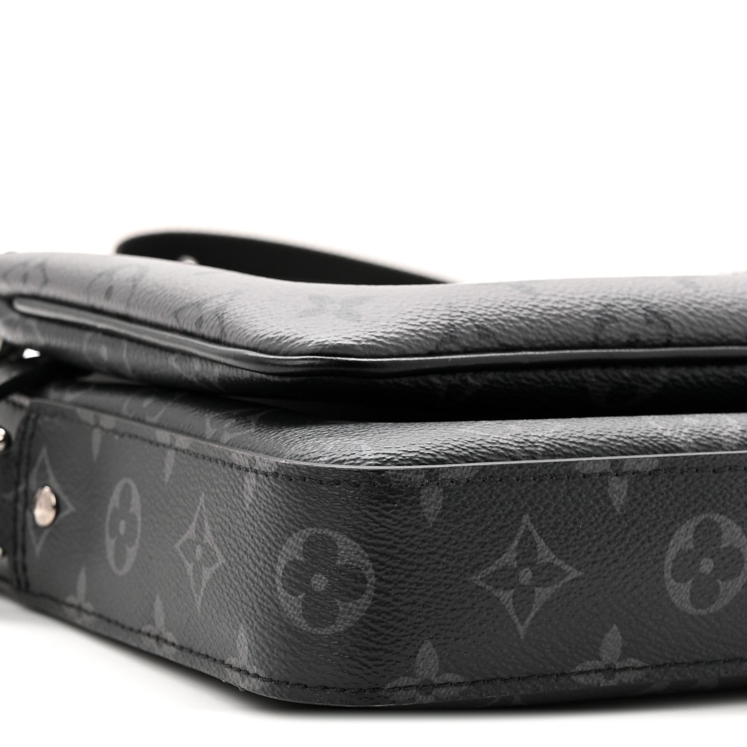 Louis Vuitton Reverse Monogram Eclipse Trio Messenger 9 of 11