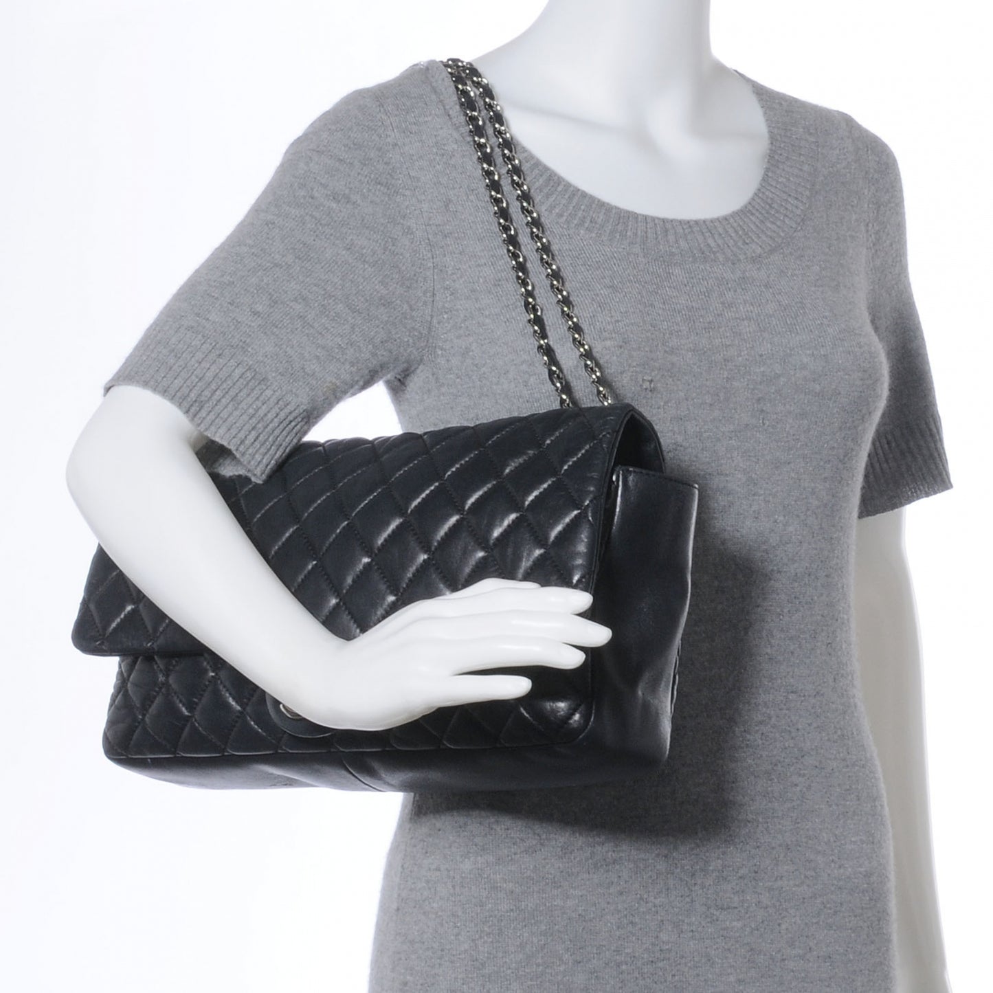 Lambskin Jumbo Coco Rain Flap Black